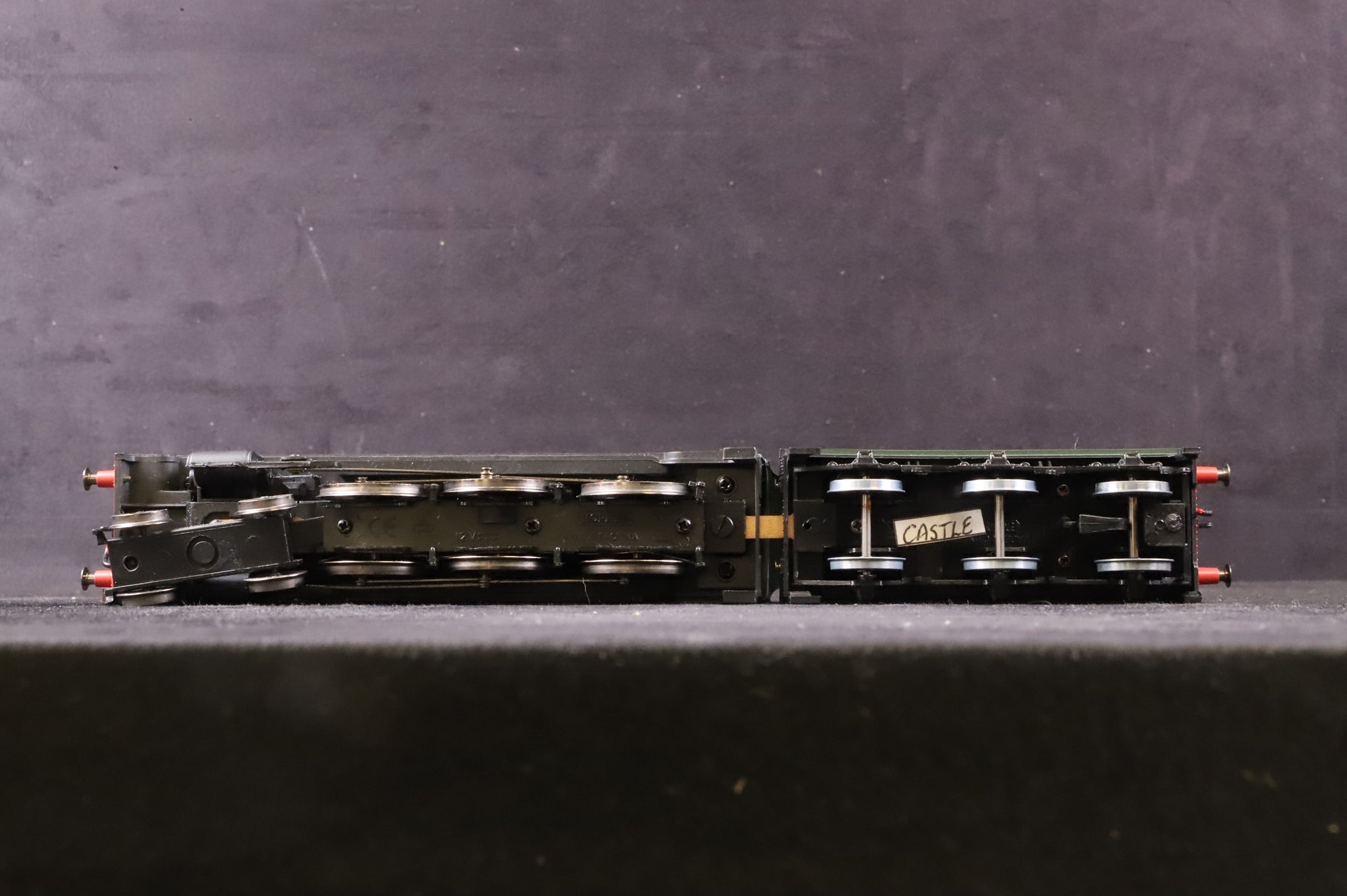 WORKSHOP Hornby OO County Class '1006' 'County Of Cornwall' BR Green Repainted