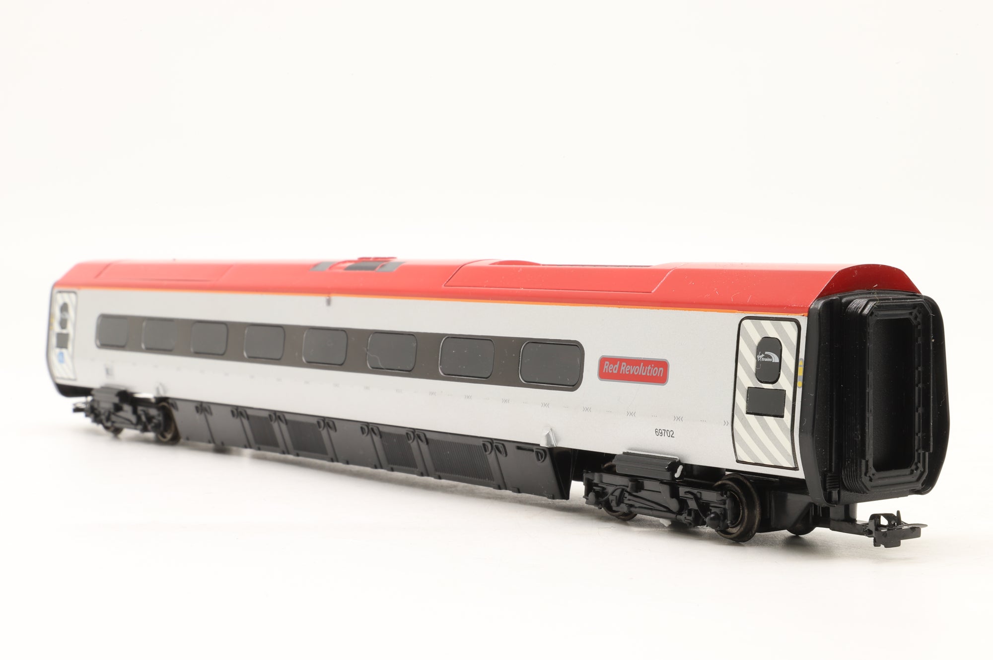 Dapol OO D390-2 Virgin Pendolino 'Red Revolution'