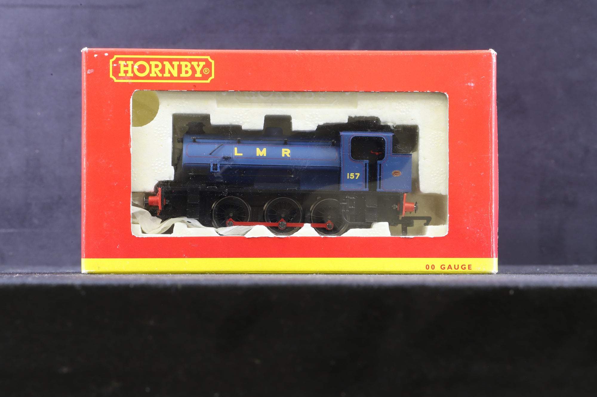 Hornby OO R2151 Class J94 WD Austerity '157'