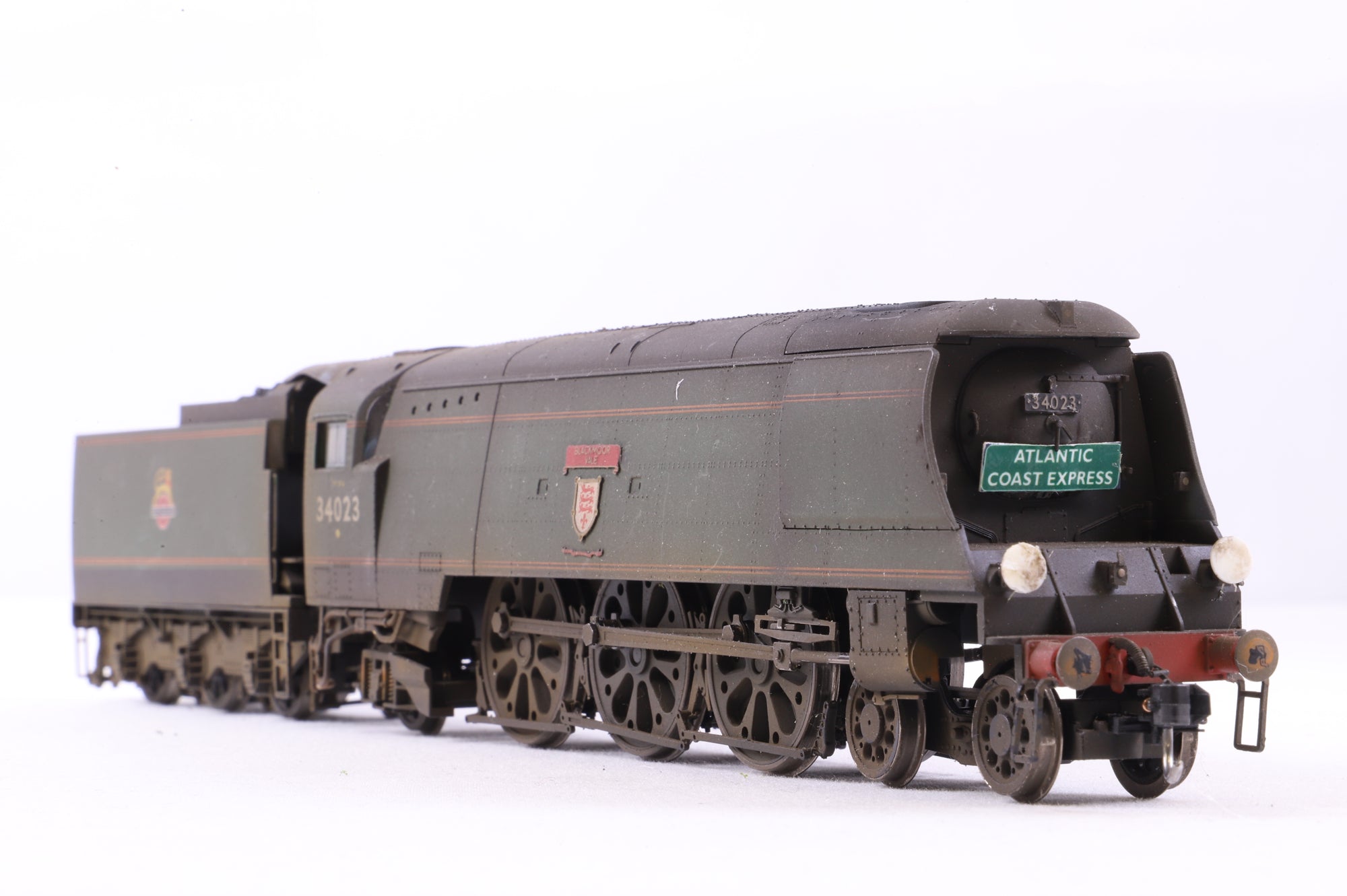 Hornby OO West Country Class 34023 'Black Moor Vale' in Lined BR Green w/ Late Crests - DCC Sound & TMC Weathered