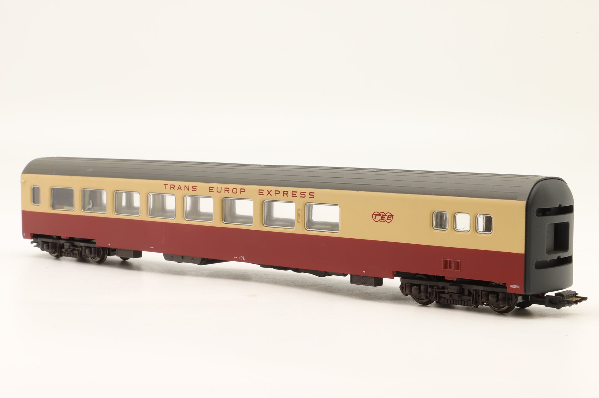 Rivarossi HO SBB TEE Gottardo 6 Car Set