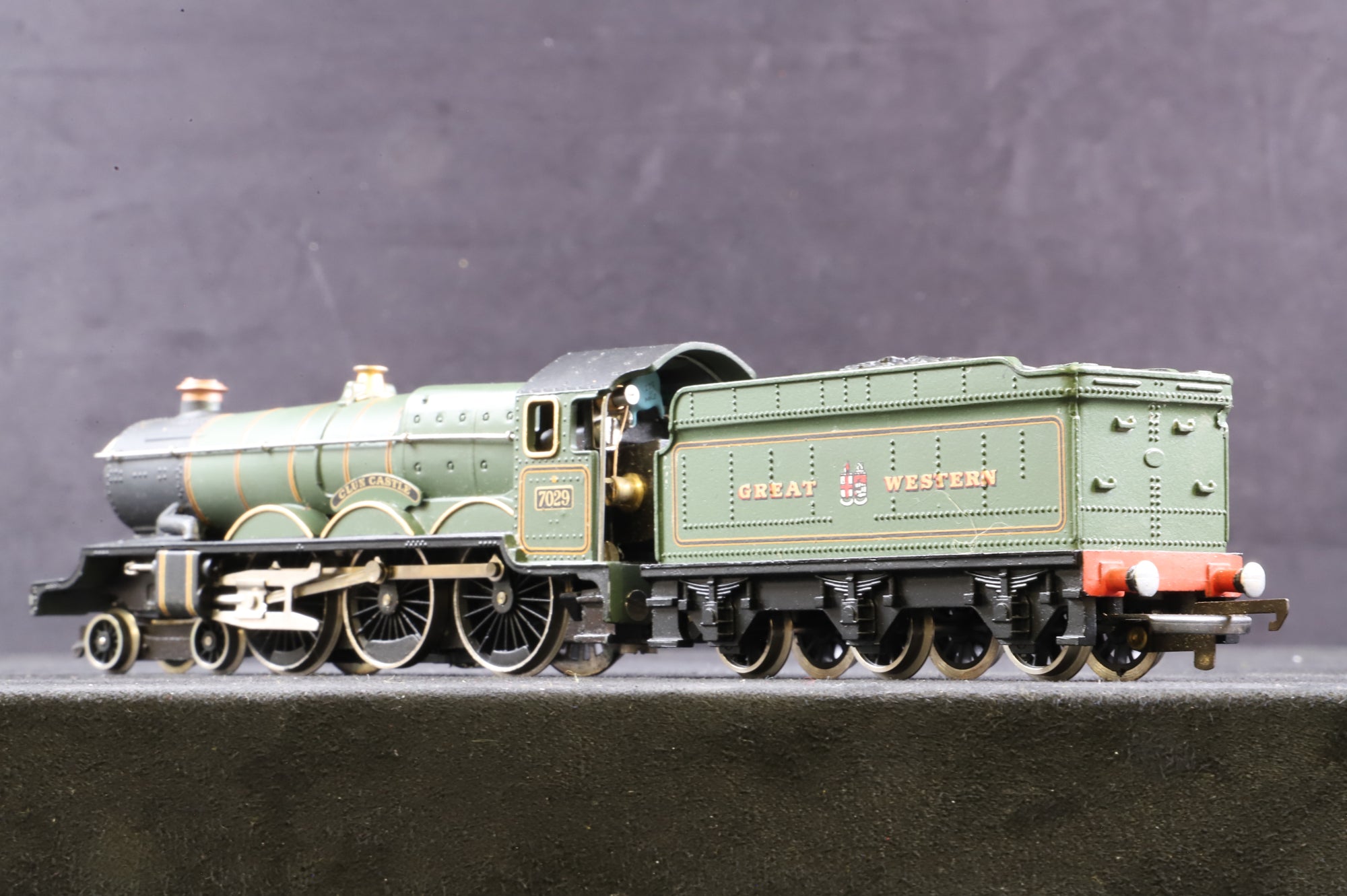 Wrenn OO W2247 4-6-0 Clun Castle GWR Green
