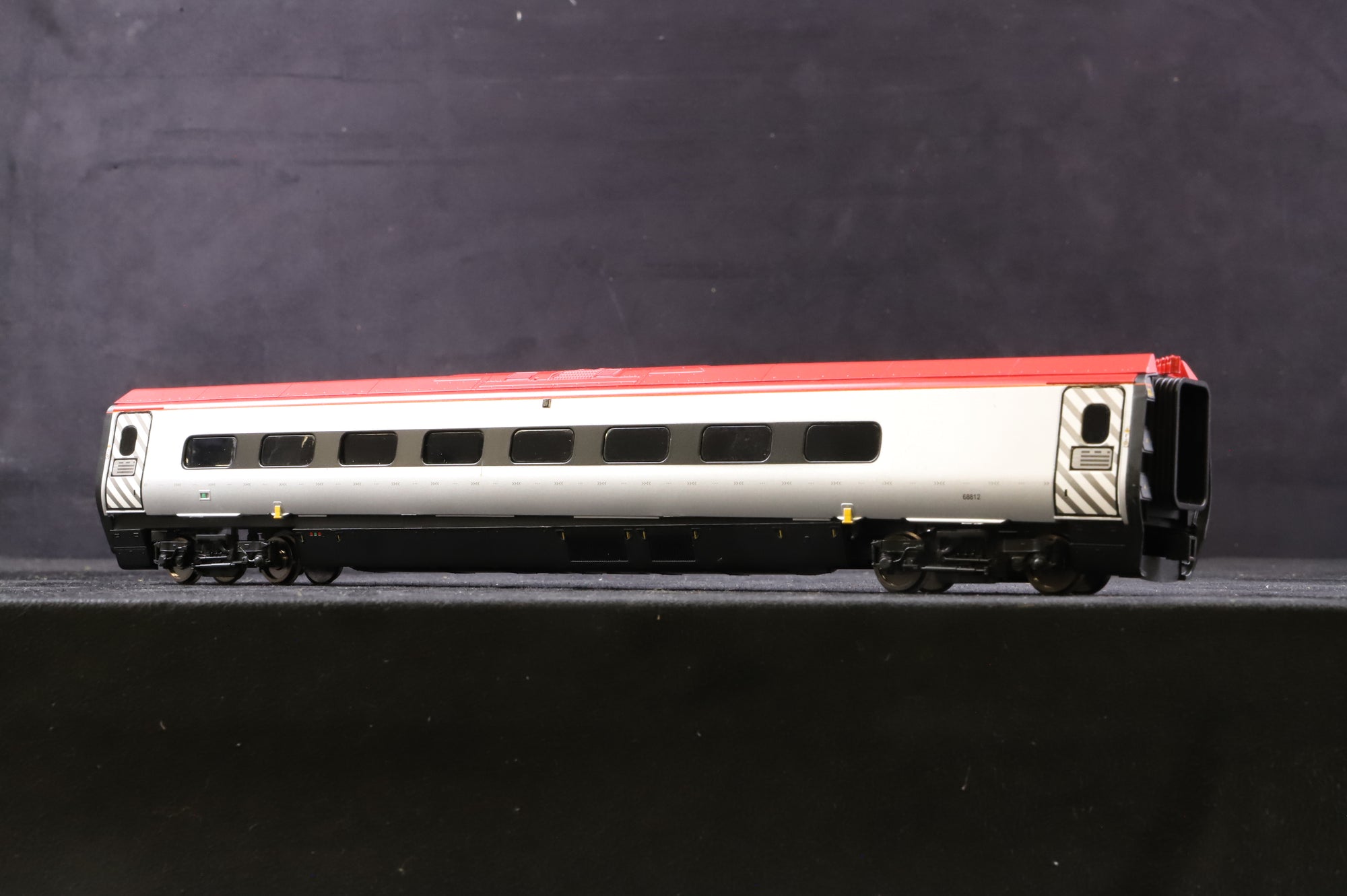 Hornby OO Virgin Pendolino 6 Car Set DCC Fitted
