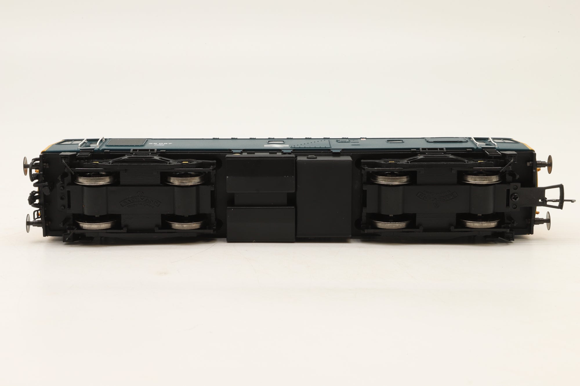 Bachmann OO Class 25 '25087' BR Blue