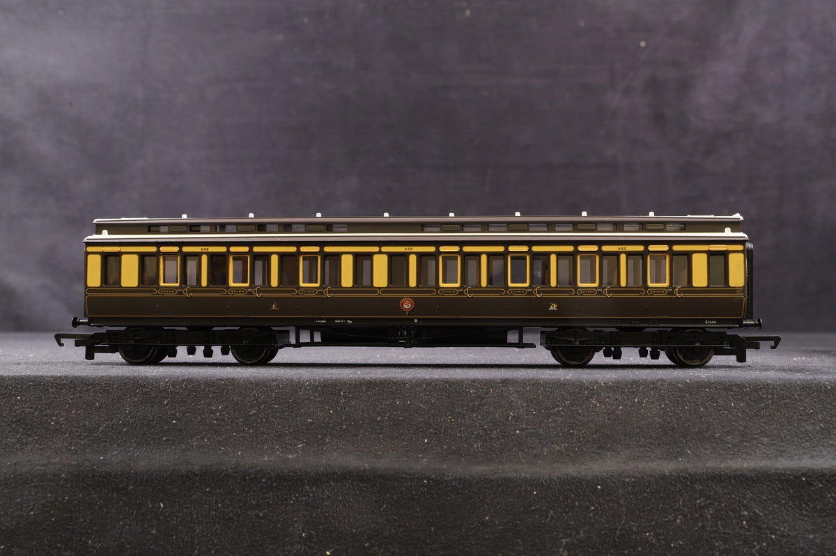 Hornby OO Rake of 7 GWR Clerestory Coaches