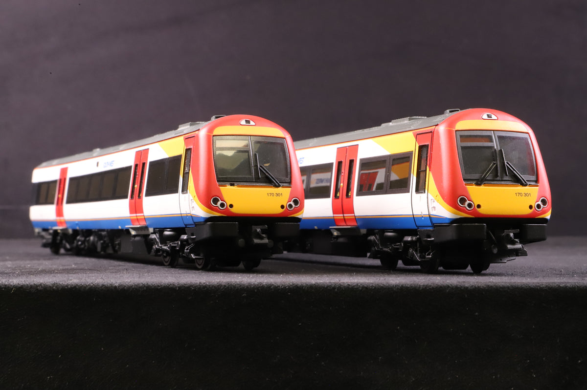 Bachmann OO 32-452 Class 170/4 Turbostar 2 Car DMU in Southewest Trains Livery