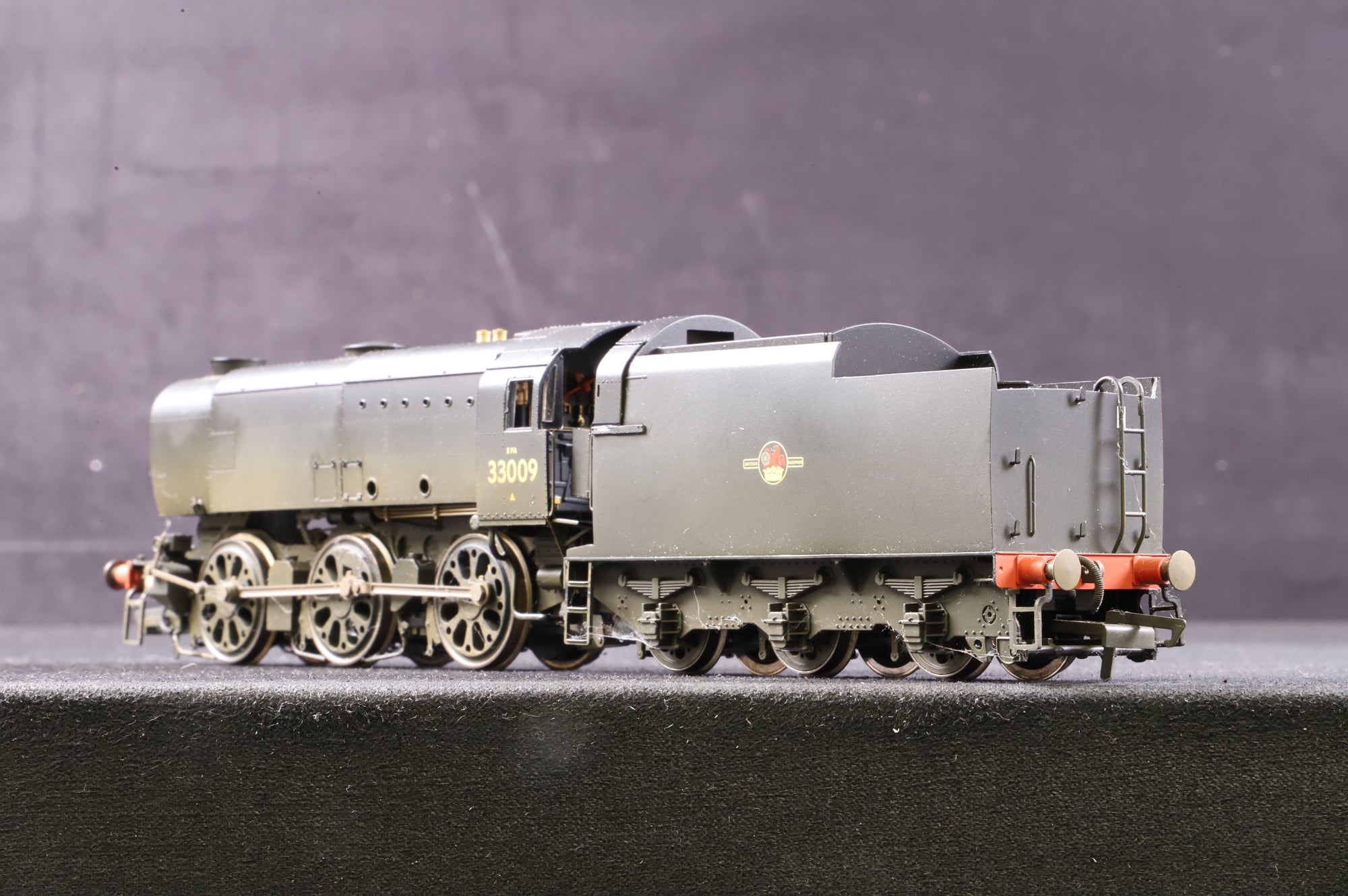 Hornby OO R2344 BR 0-6-0 Q1 Class '33009' Weathered