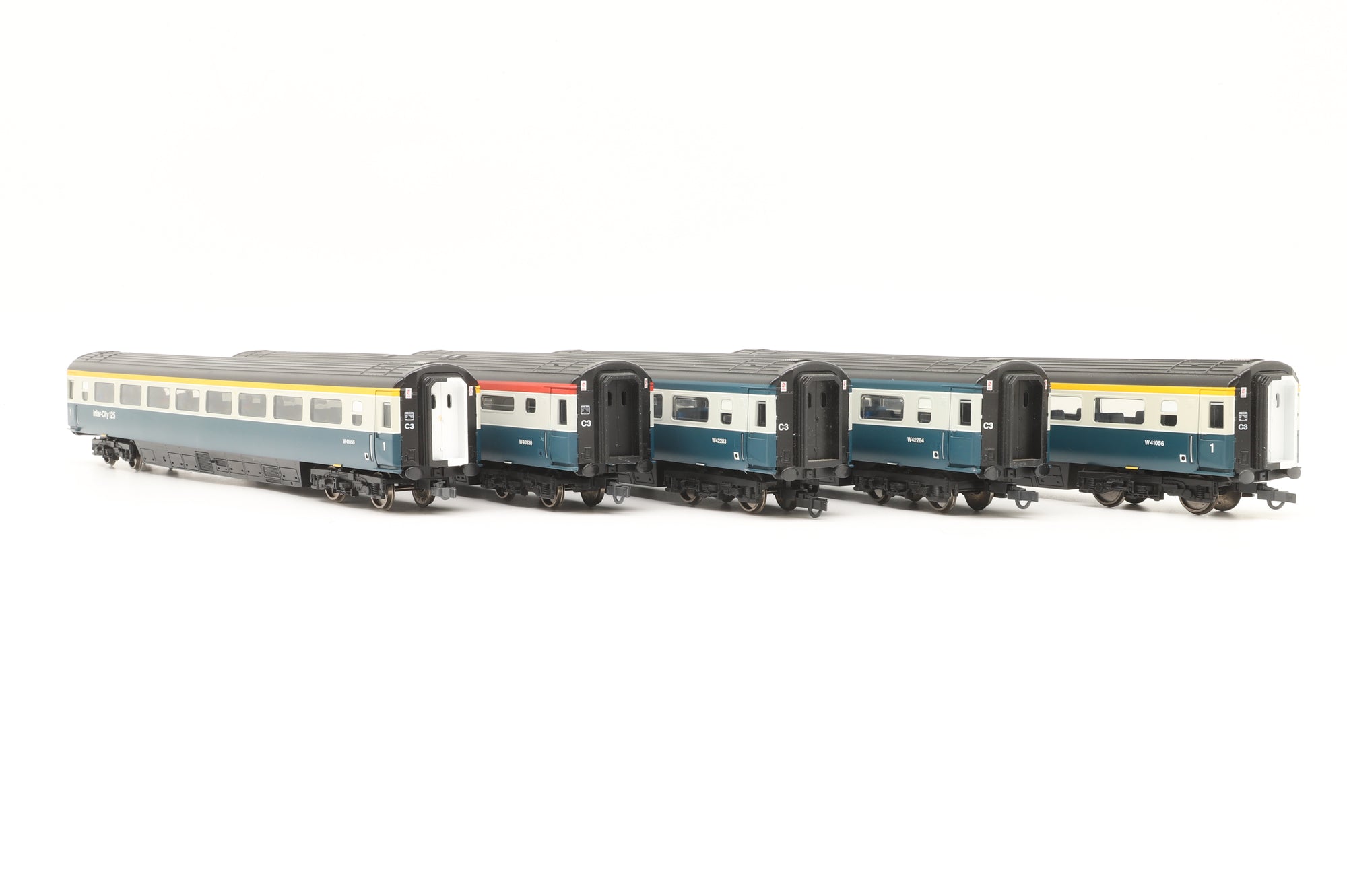 Hornby OO Rake Of 5 BR Mk3 Intercity Blue & Grey Coaches