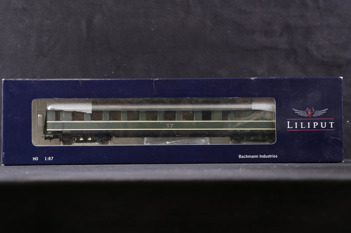 Liliput HO Rake of 3 Reichsregierungzug Coaches, Inc. L385103, L385203 &amp; L385403