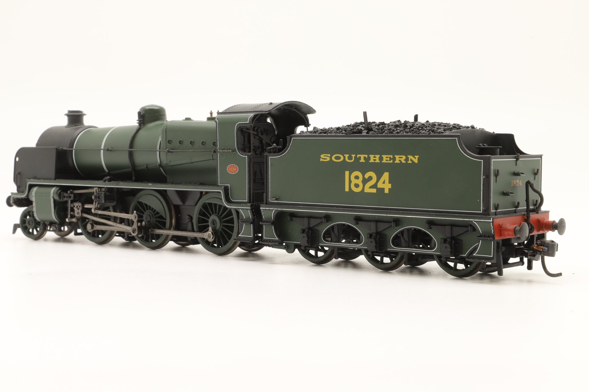 Bachmann OO 32-153 N Class '1824' Lined Southern Green, DCC Fitted