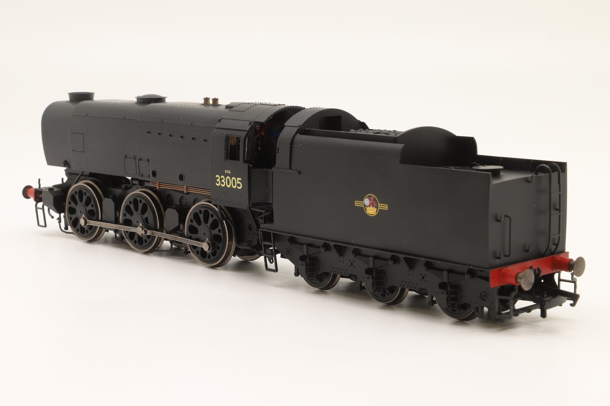 Hornby OO R3011 Class Q1 33005 in BR Black w/ Late Crests - DCC Sound