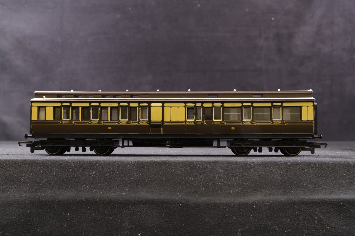 Hornby OO Rake of 7 GWR Clerestory Coaches