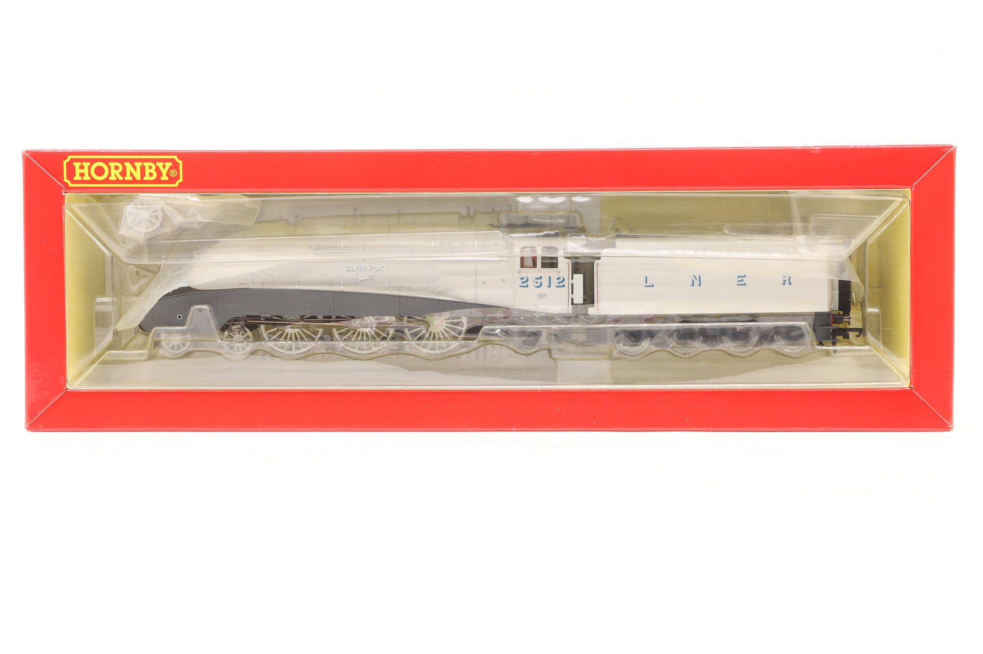 Hornby OO R3309 Class A4 2512 'Silver Fox' in LNER Silver