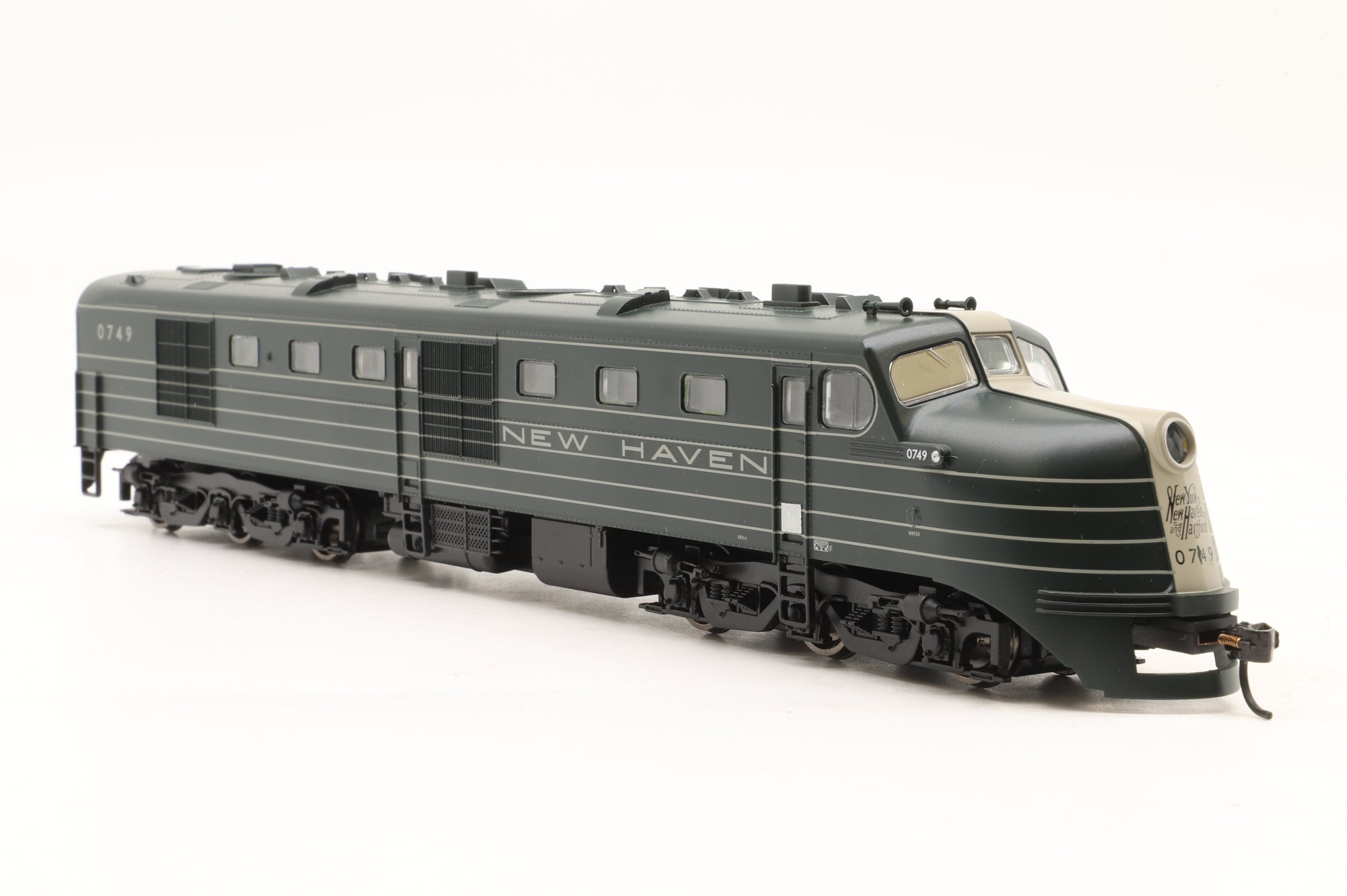 Walthers HO 910-9110 Alco DL-109 #0749 in New Haven Livery