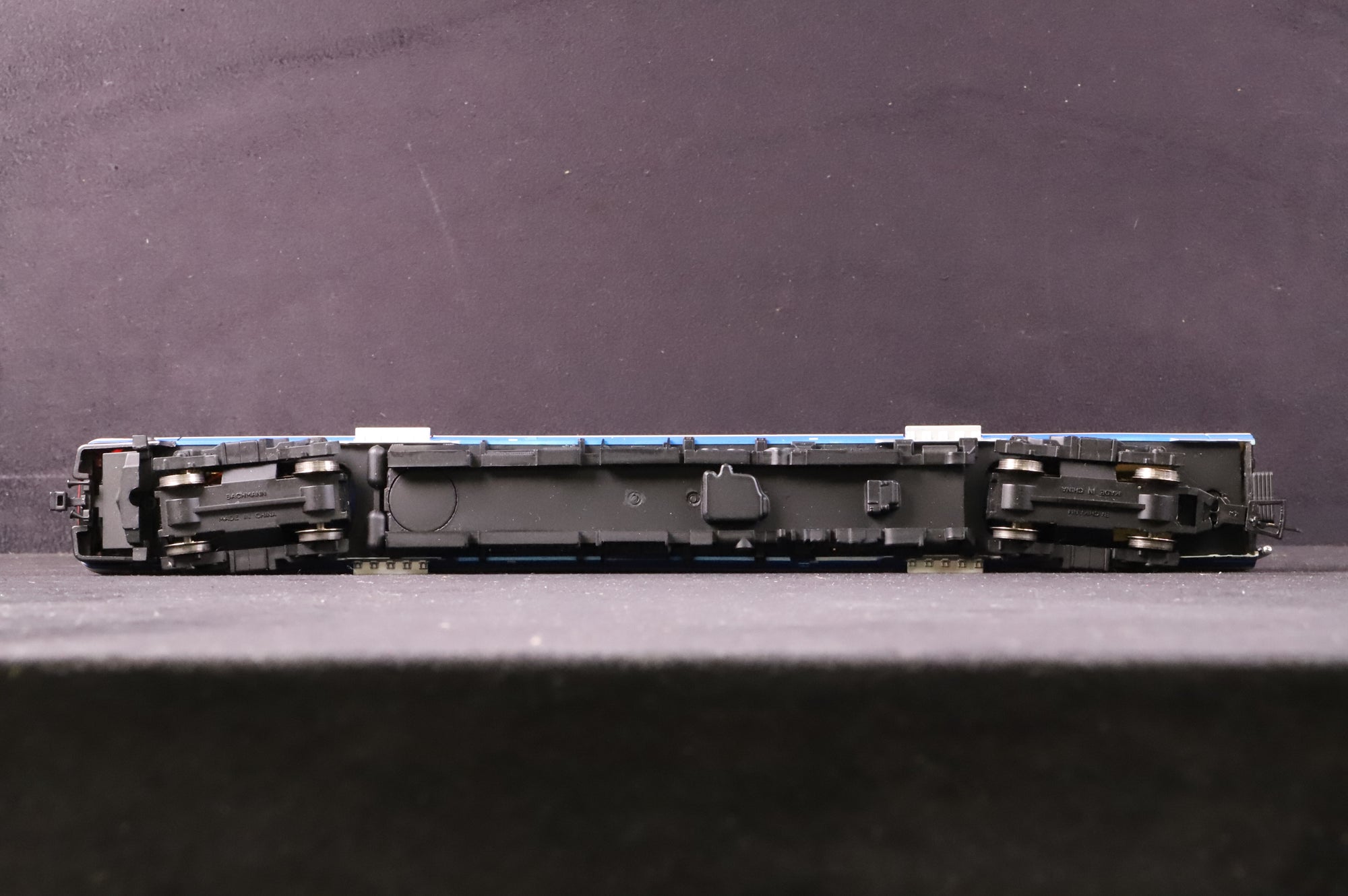 Bachmann OO 32-452 Class 170/4 Turbostar 2 Car DMU in Southewest Trains Livery