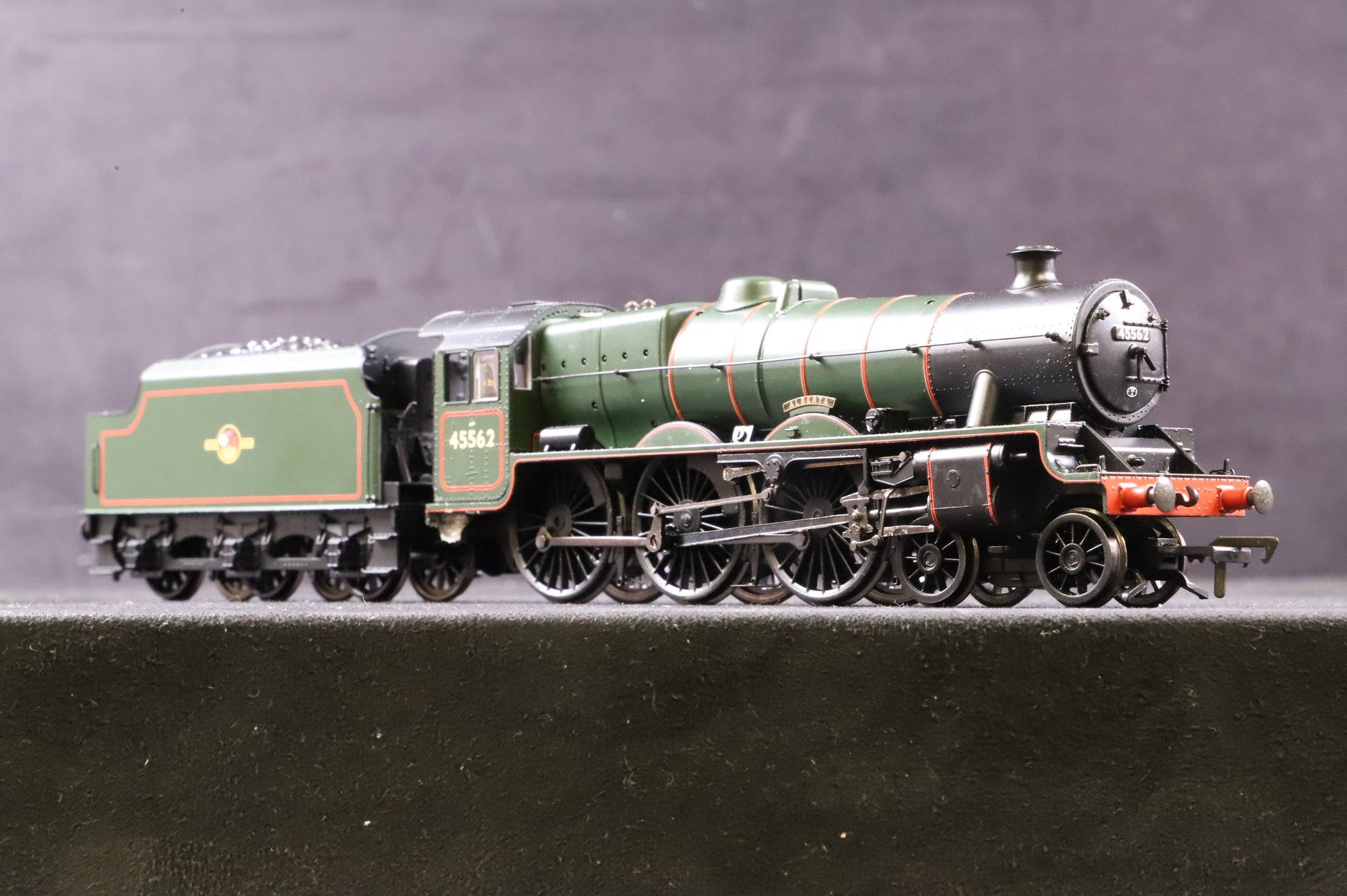 Bachmann OO 31-176 Class 5XP Jubilee 4-6-0 '45562' 'Alberta' BR Green L/C