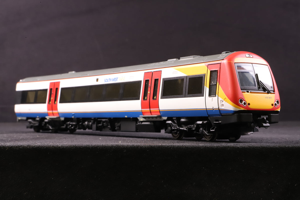 Bachmann OO 32-452 Class 170/4 Turbostar 2 Car DMU in Southewest Trains Livery