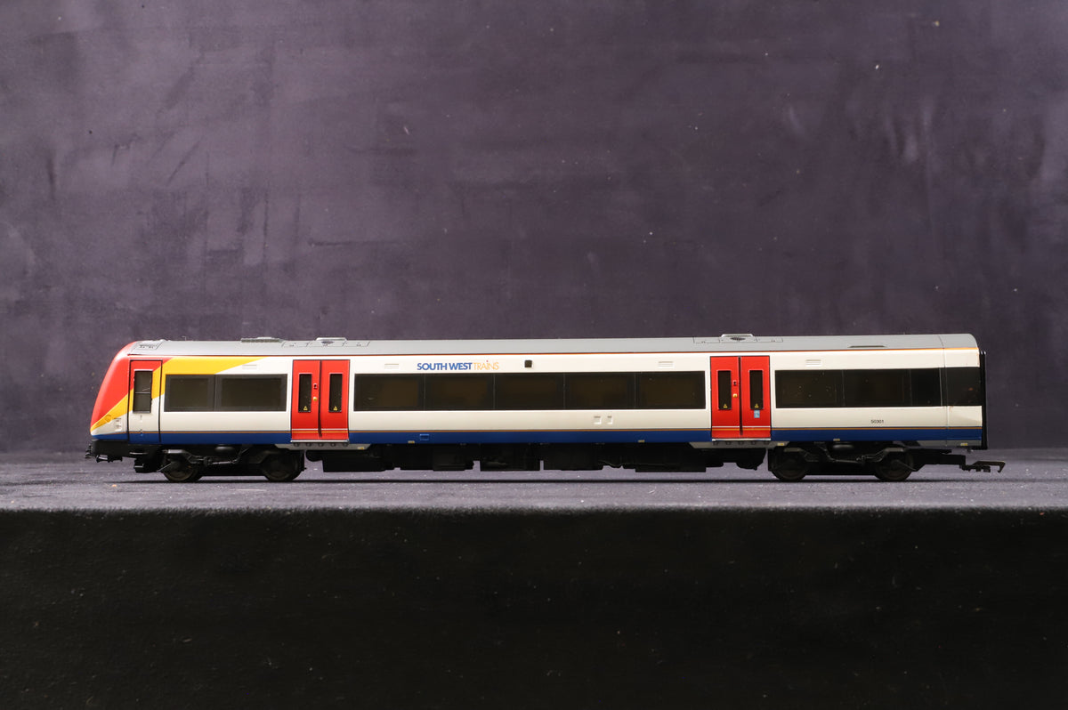 Bachmann OO 32-452 Class 170/4 Turbostar 2 Car DMU in Southwest Trains Livery