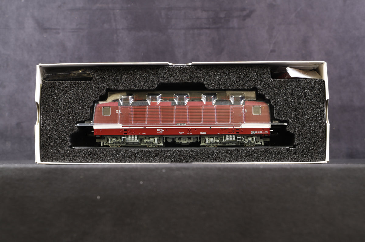 Roco HO 73322 Electric locomotive BR 243, DR, DCC Sound