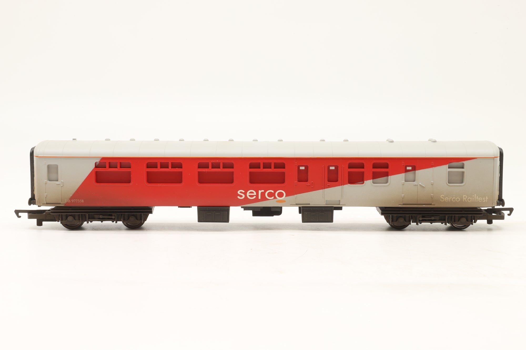 Hornby OO Serco Railtest Coach Pack Incl. 2x Mk2s & VDA – Weathered