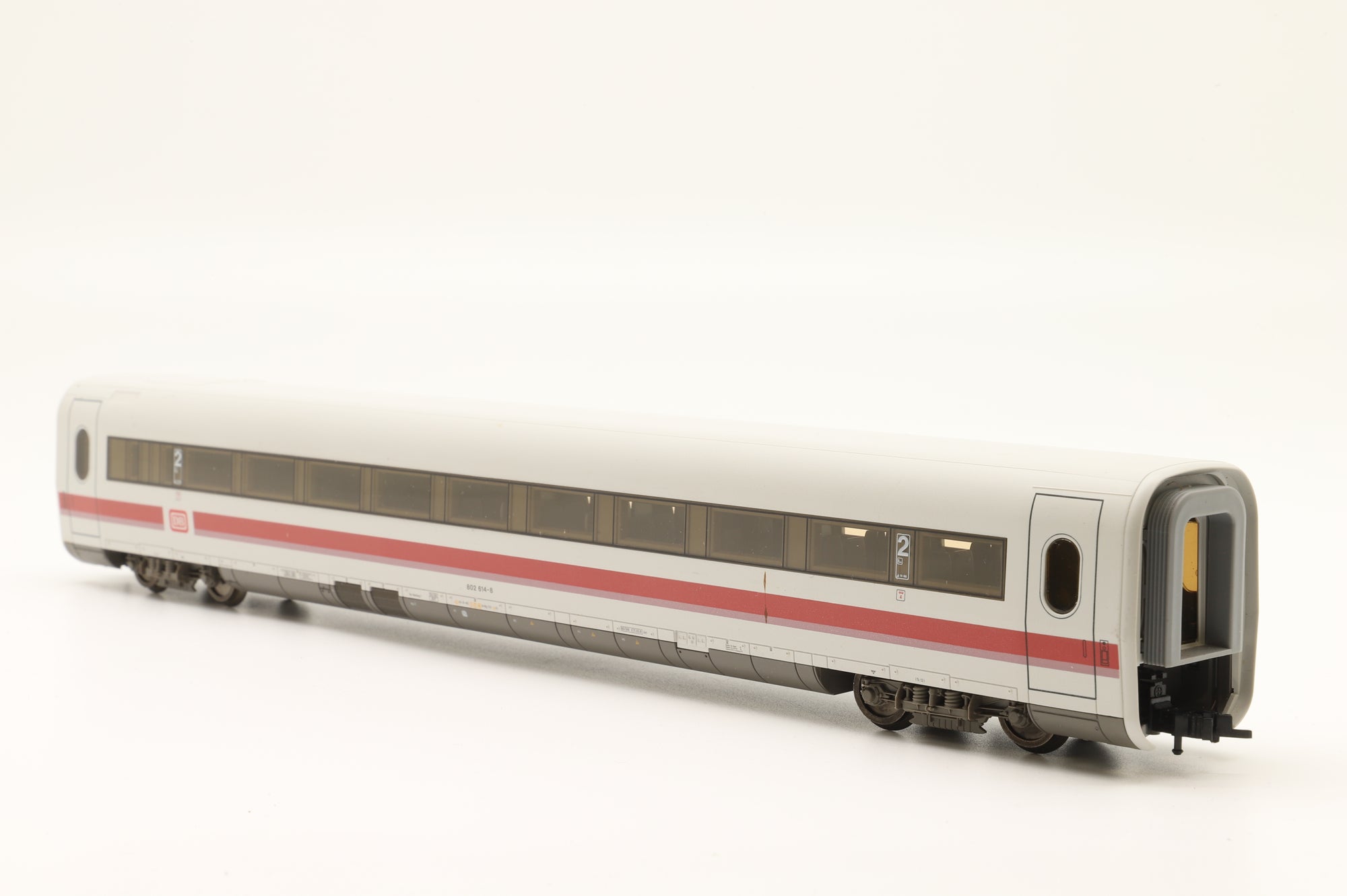 Fleischmann HO Rake Of 5 DB ICE Coaches Inc. 4449x2, 4448, 4441, 4444