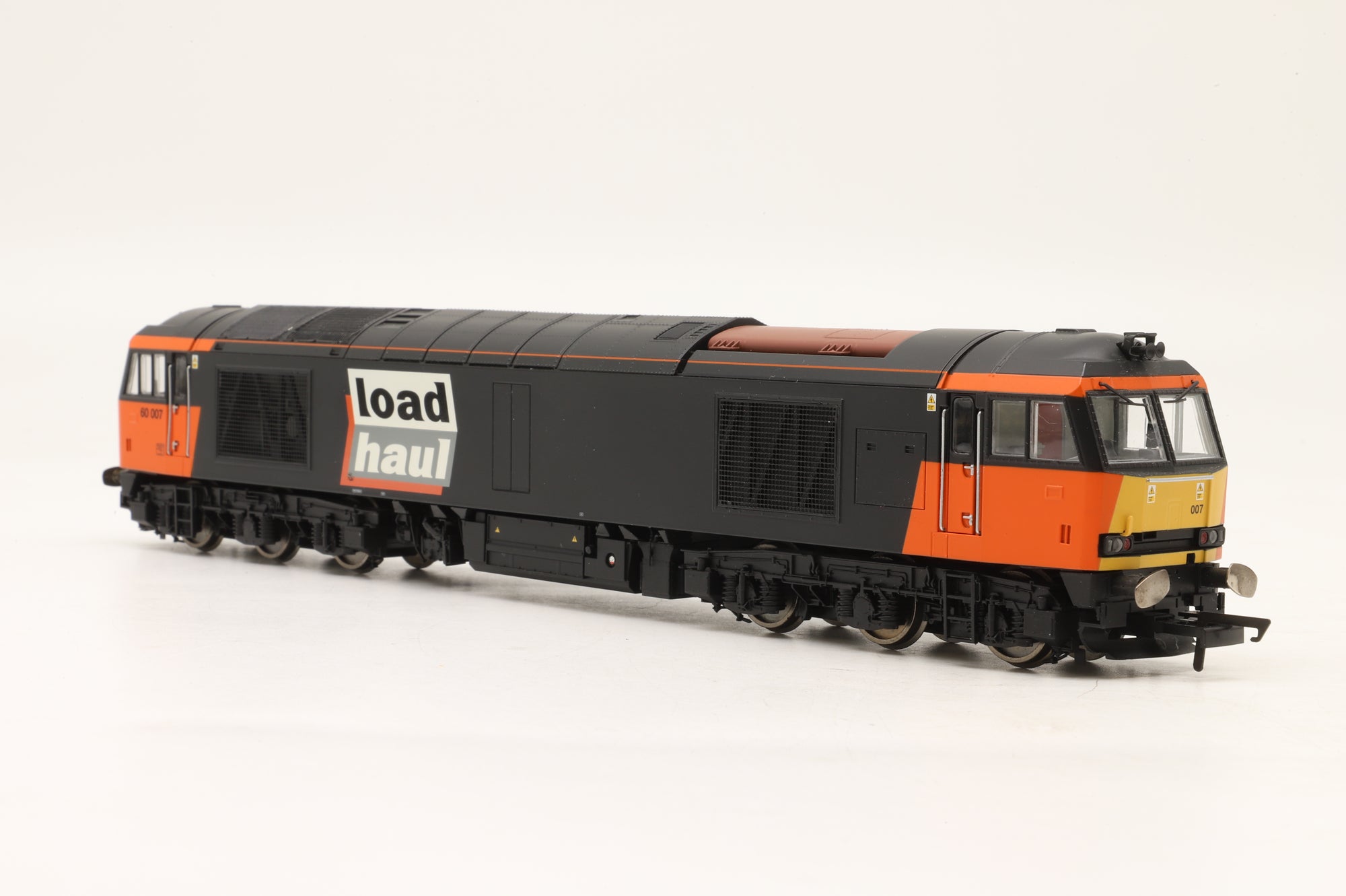Hornby OO R2489 Class 60 60007 in Loadhaul Livery
