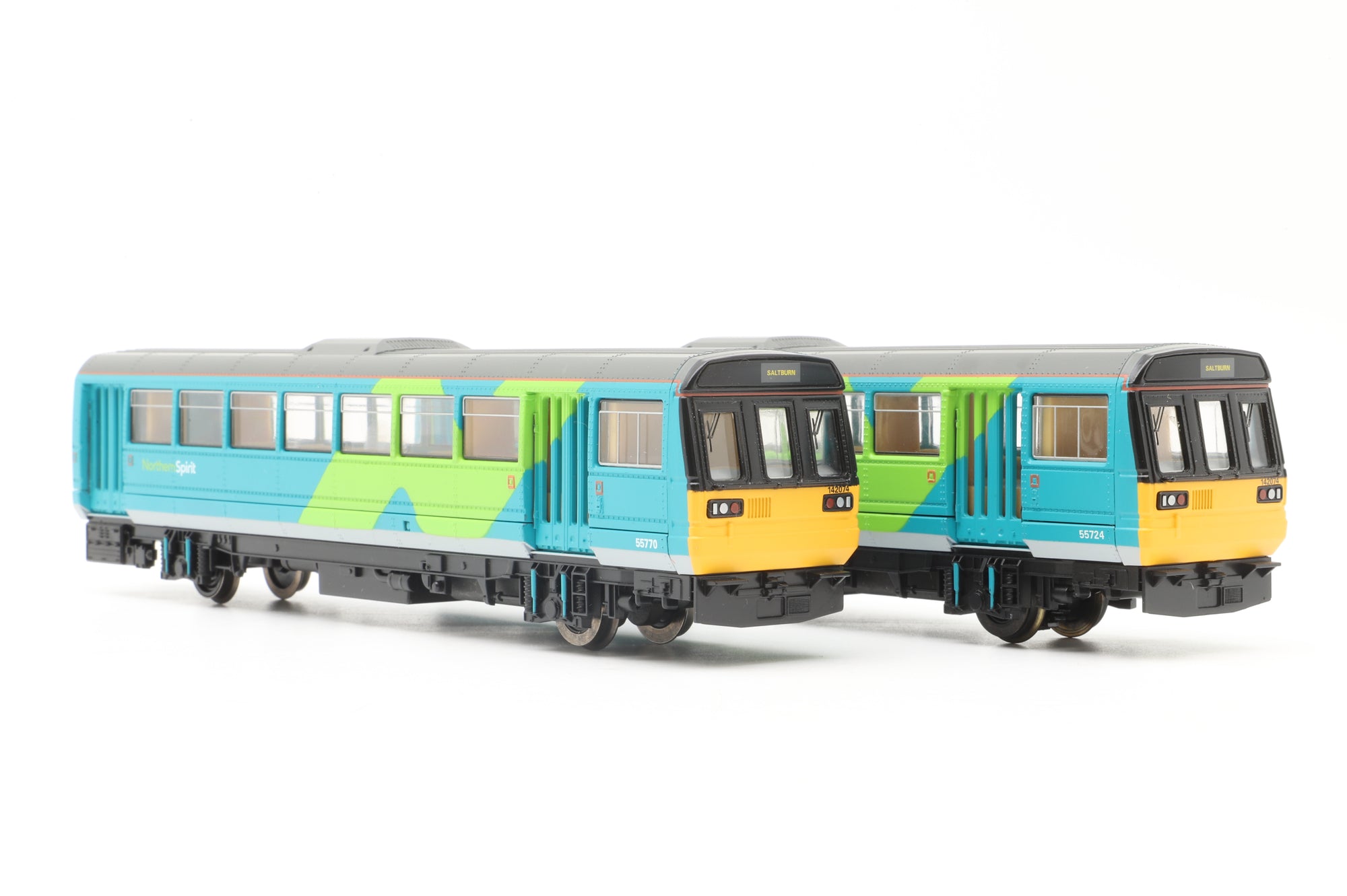 WORKSHOP Hornby OO R2161 Class 142 Pacer 142074 in Northern Spirit Livery