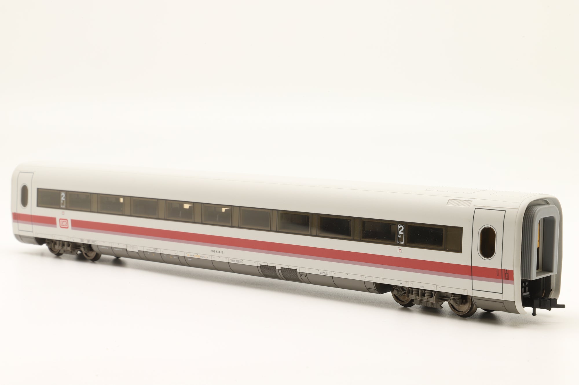 Fleischmann HO Rake Of 5 DB ICE Coaches Inc. 4449x2, 4448, 4441, 4444