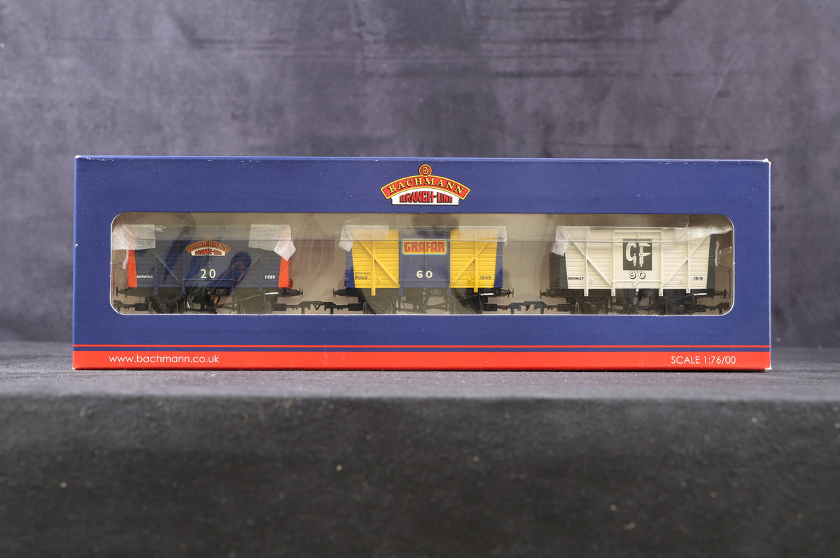 Bachmann OO Rake Of 9 Anniversary Vent Wagons 2009/ 2010 &amp; 2011 Excl. Bachmann Collectors Club