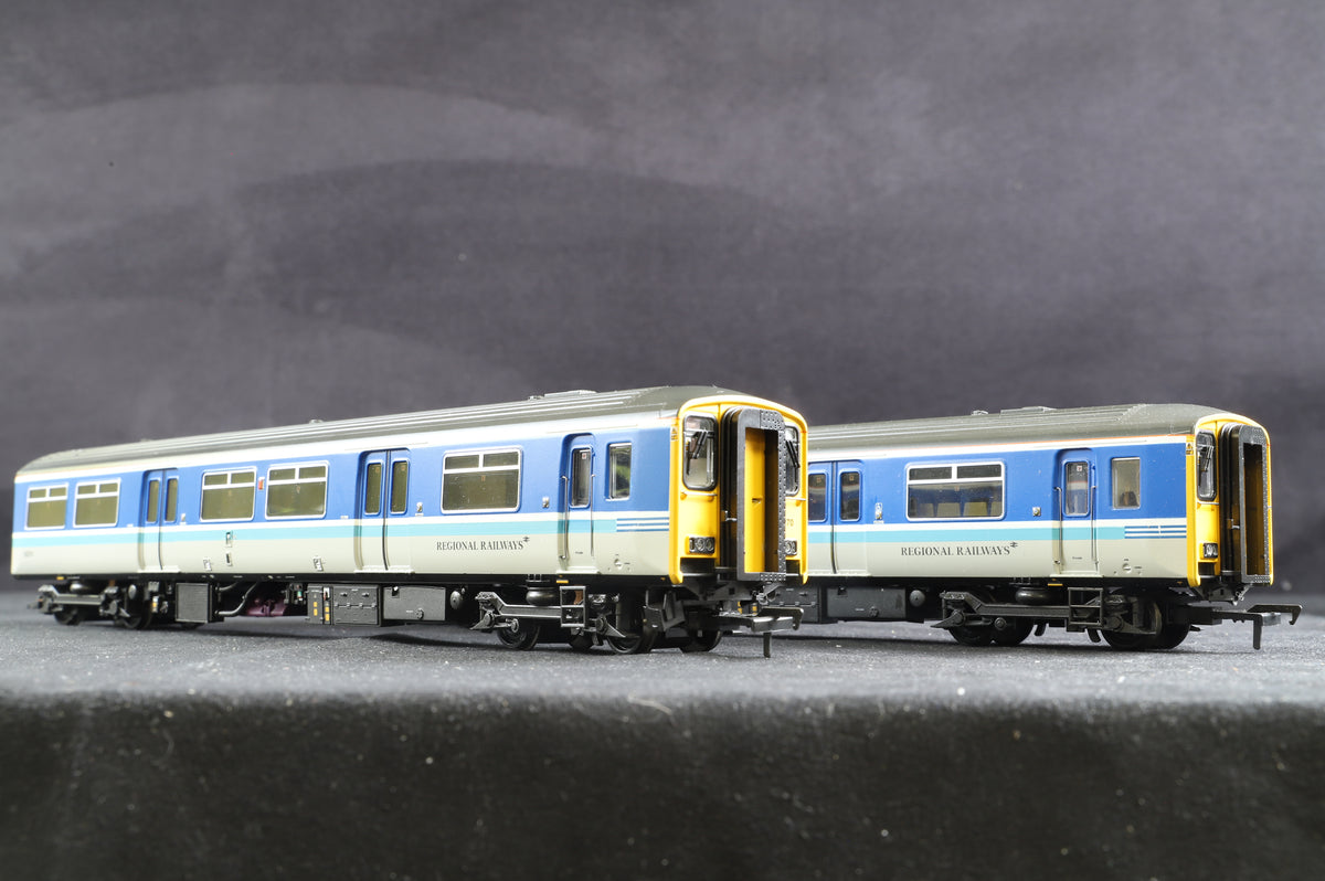 Bachmann OO 32-936 Class 150/2 DMU 2-Car &#39;Regional Railways&#39;