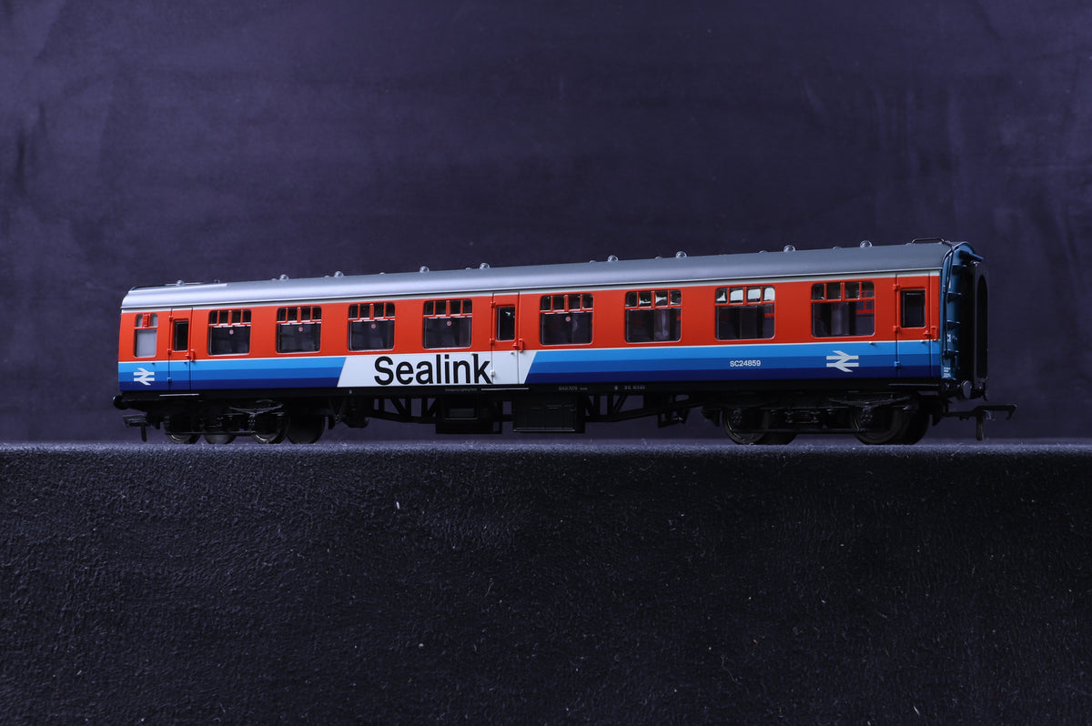 Bachmann OO Mk1 SK in BR(SC) Sealink Livery