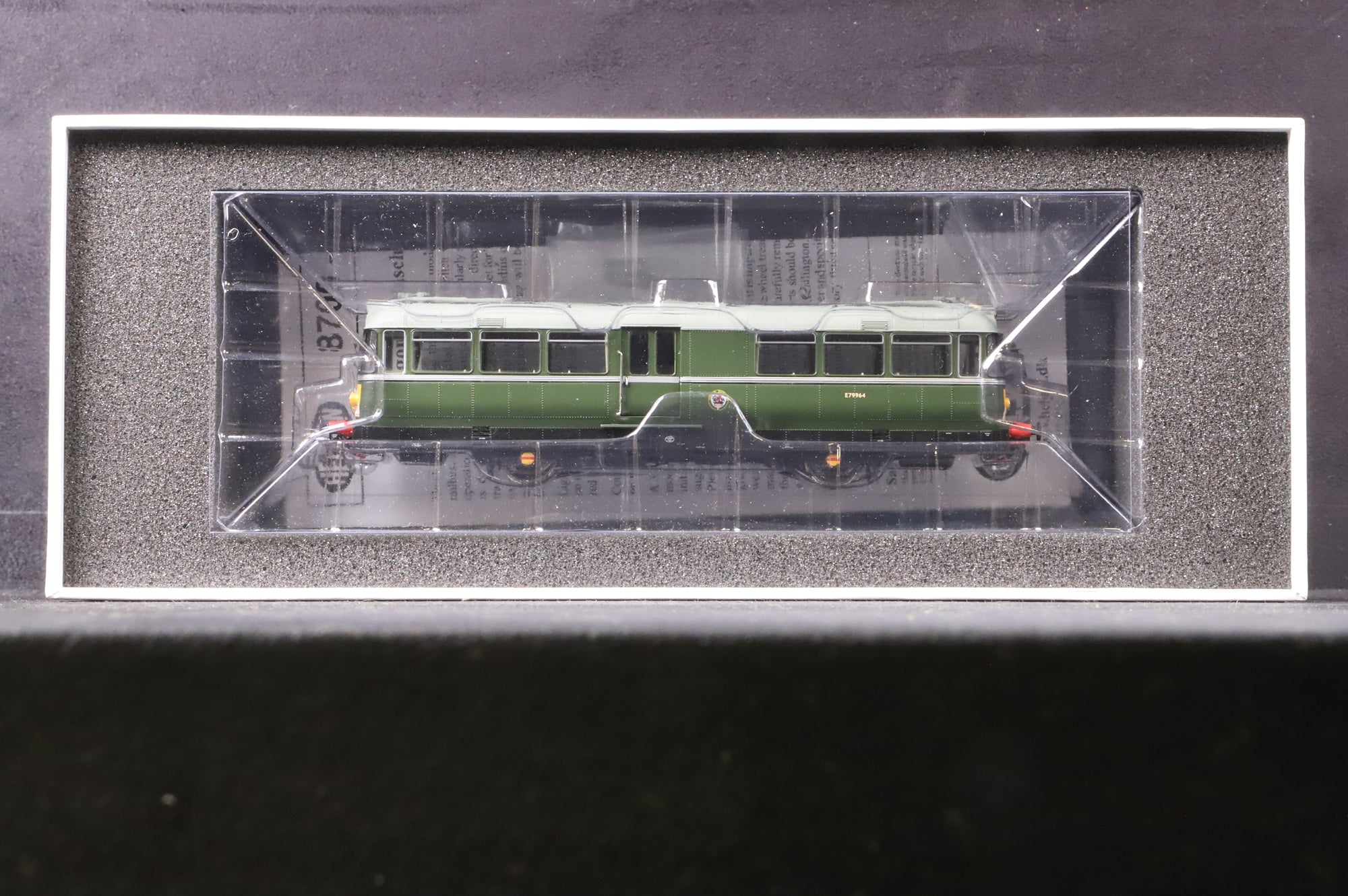 Heljan OO 8703 Railbus W&M 'E79964' Dark Green Large Yellow Panels