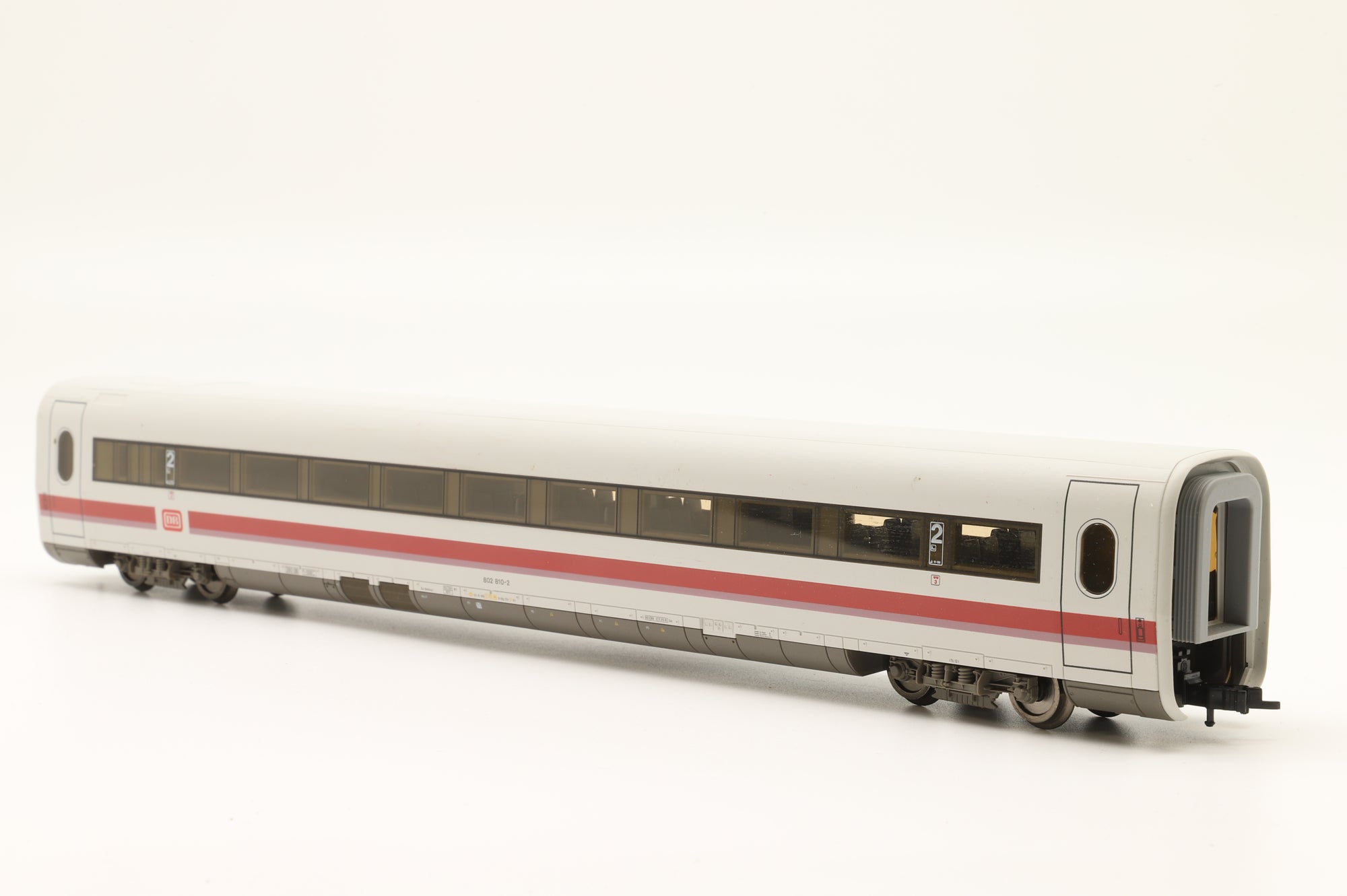 Fleischmann HO Rake Of 5 DB ICE Coaches Inc. 4449x2, 4448, 4441, 4444