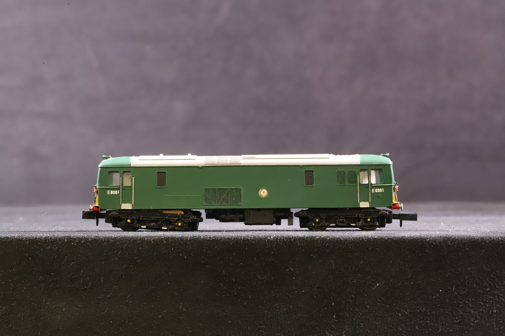 CJM N Gauge Class 73 E8001 in BR Green w/ Small Yellow Panels