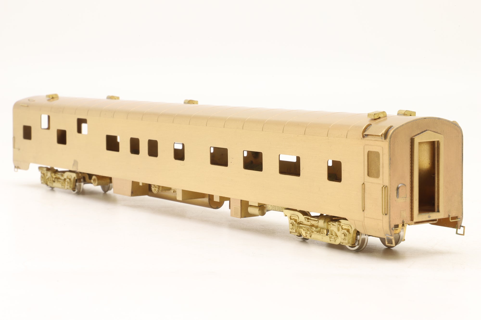 Oriental Limited HO Brass Sleeper 350 w/o Skirts Unpainted Brass