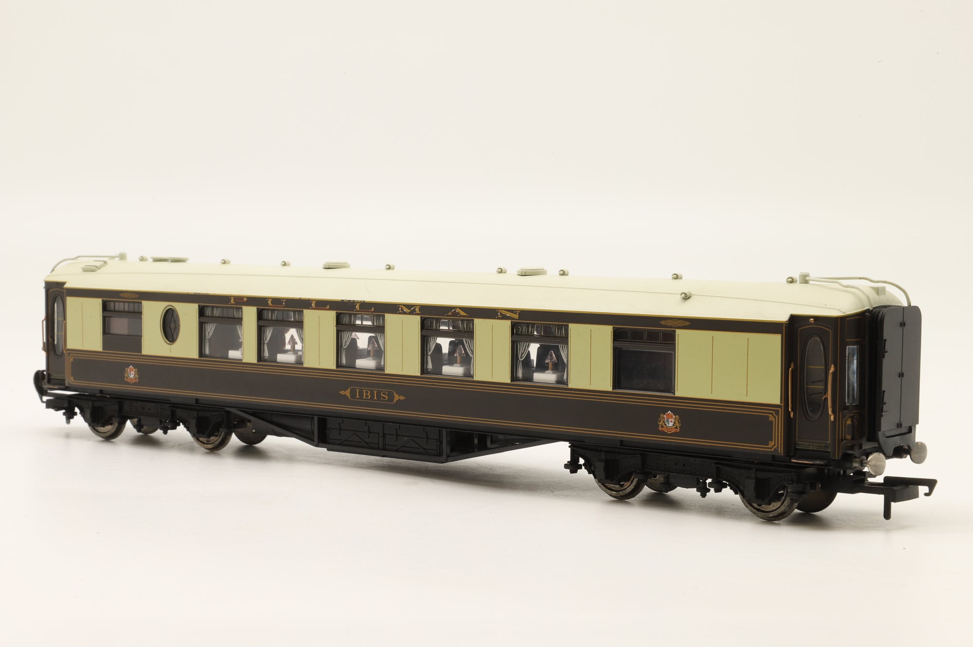 Hornby OO Set Of 3 Pullman Coaches 'Cygnus, Ibis & Minerva' Split From Set