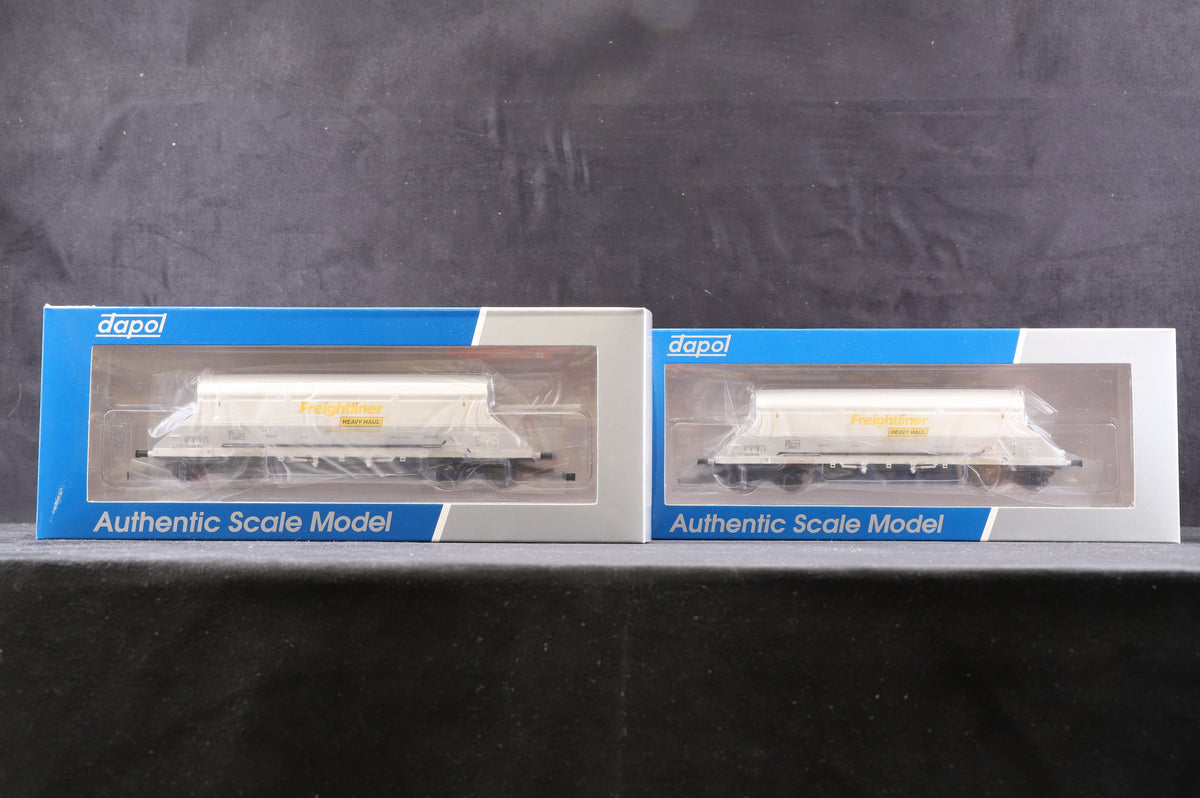 Dapol OO Pair of HIA Freightliner White Heavy Haul Limestone Hoppers Inc. 4F-026-003 &amp; 004