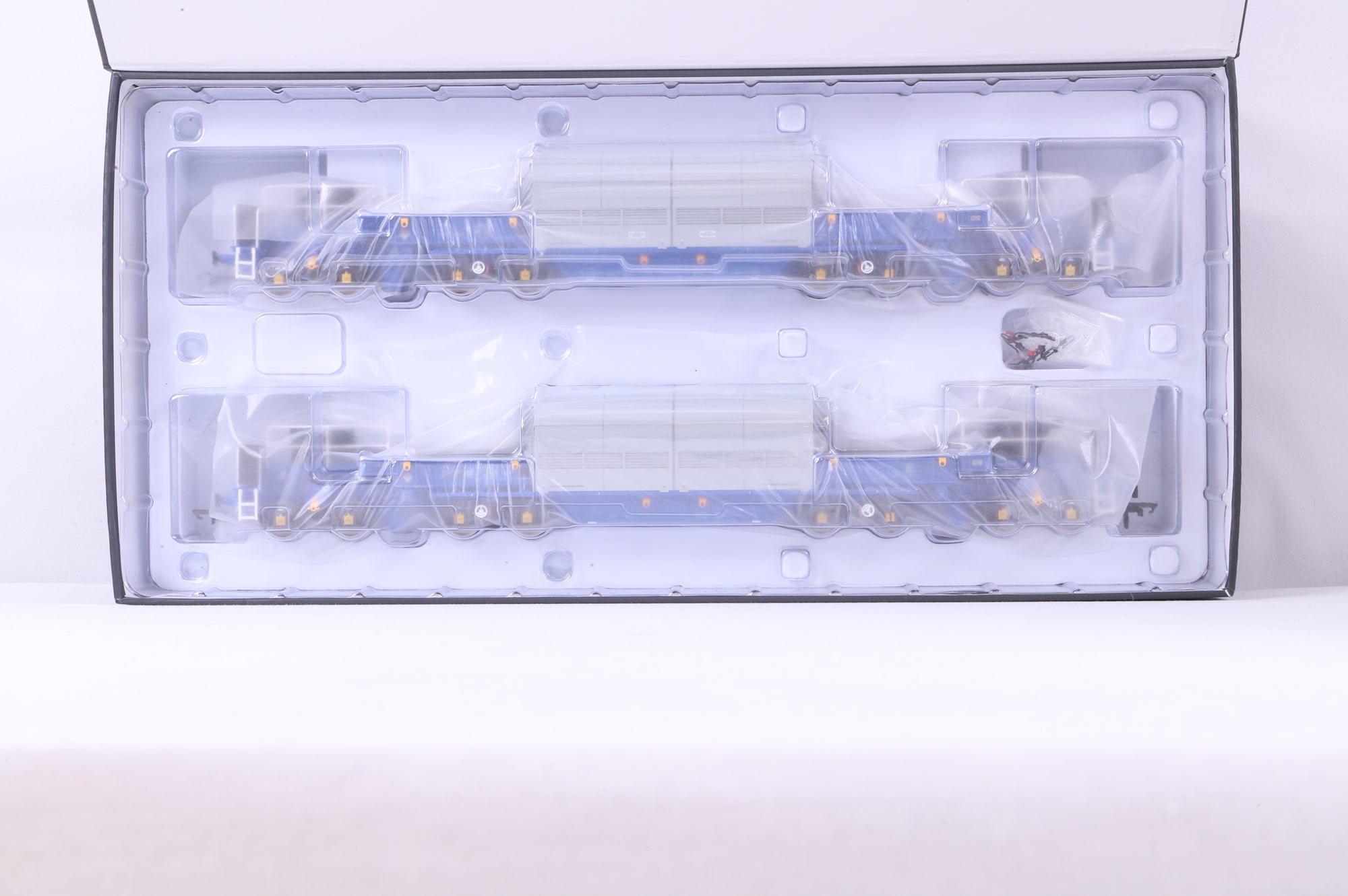 Accurascale OO ACC2400-KUA Twin Pack of KU001A KUA Nuclear Flask Wagons