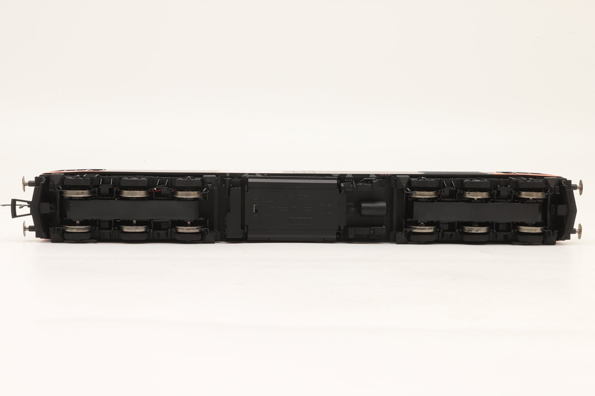 Hornby OO R2489 Class 60 60007 in Loadhaul Livery