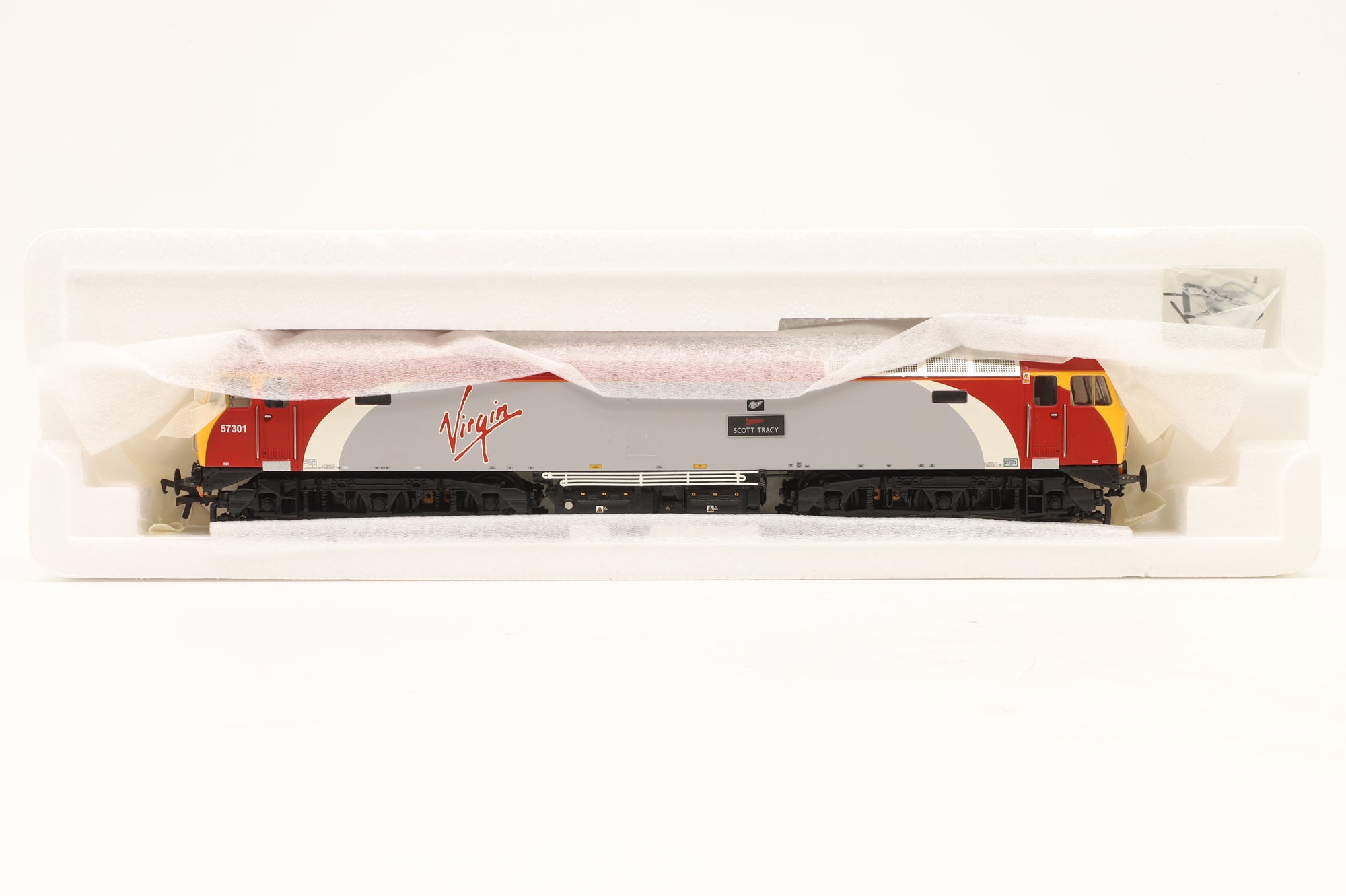 Bachmann OO Class 57 57301 'Scott Tracy' in Virgin Trains Livery