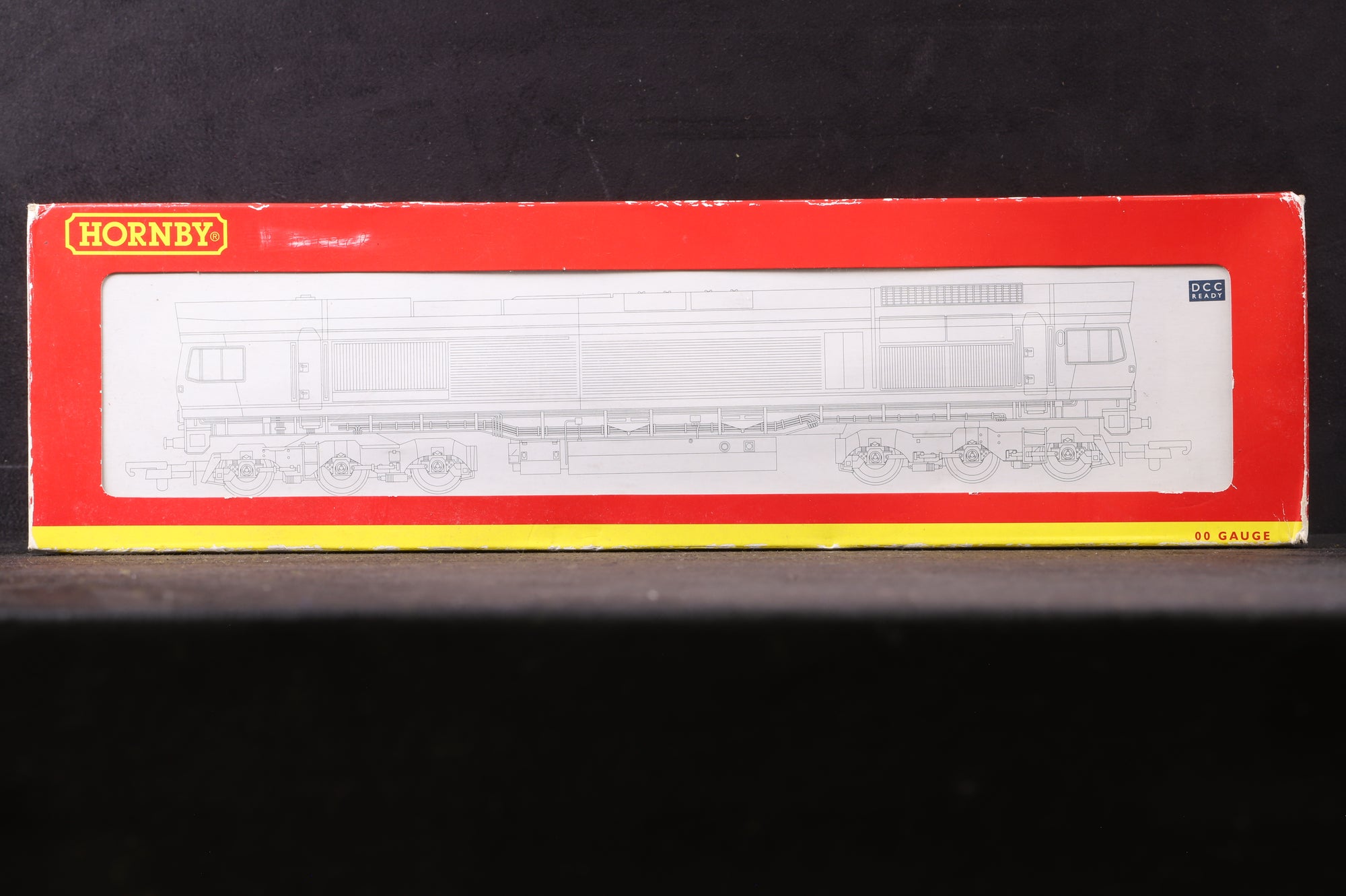 Hornby OO R2651 EWS Co-Co Diesel Electric Class 66 '66042' 'Lafarge Buddon Wood'