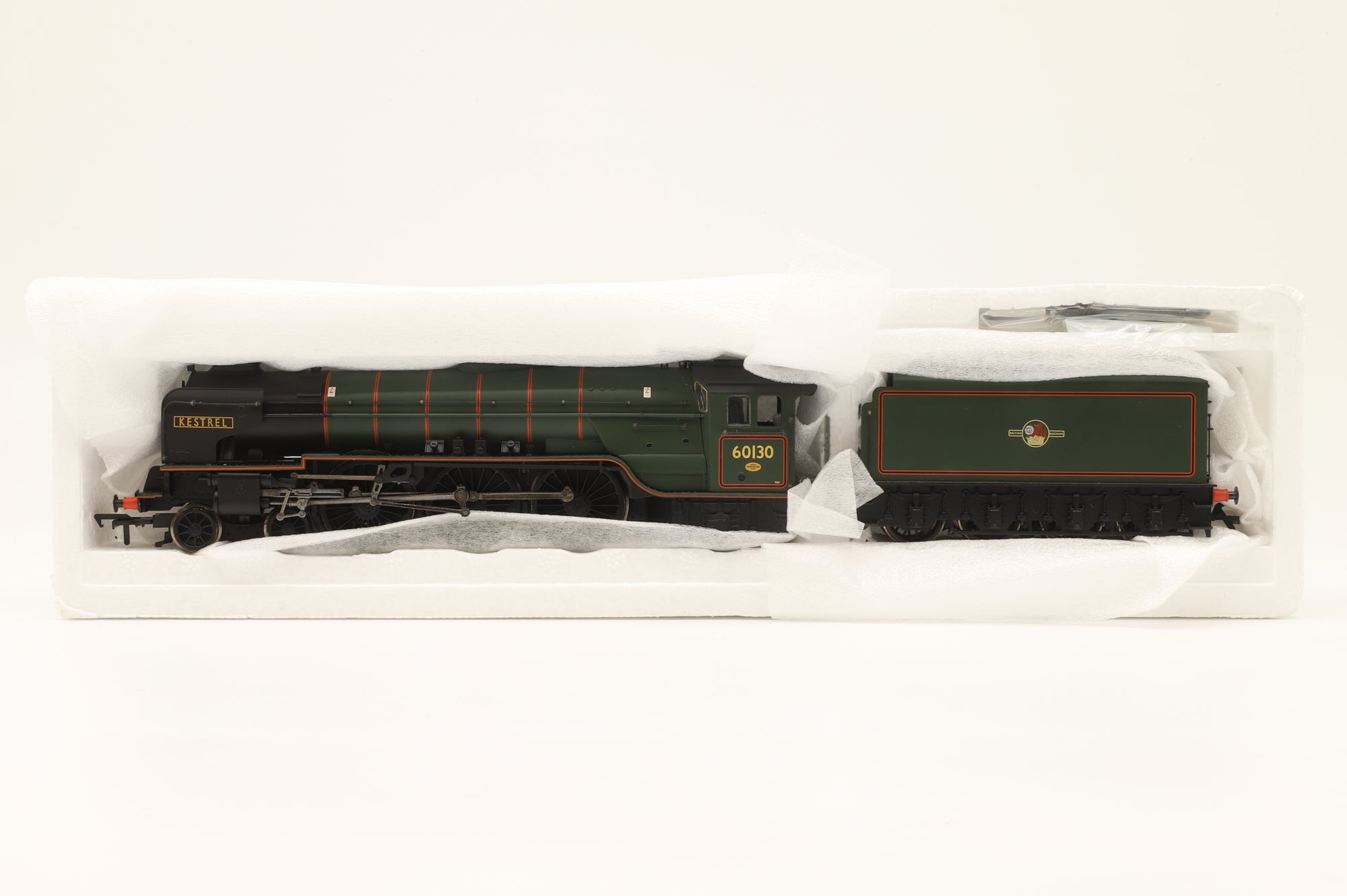 Bachmann OO 32-555 Class A1 '60130' 'Kestrel' BR Green L/C