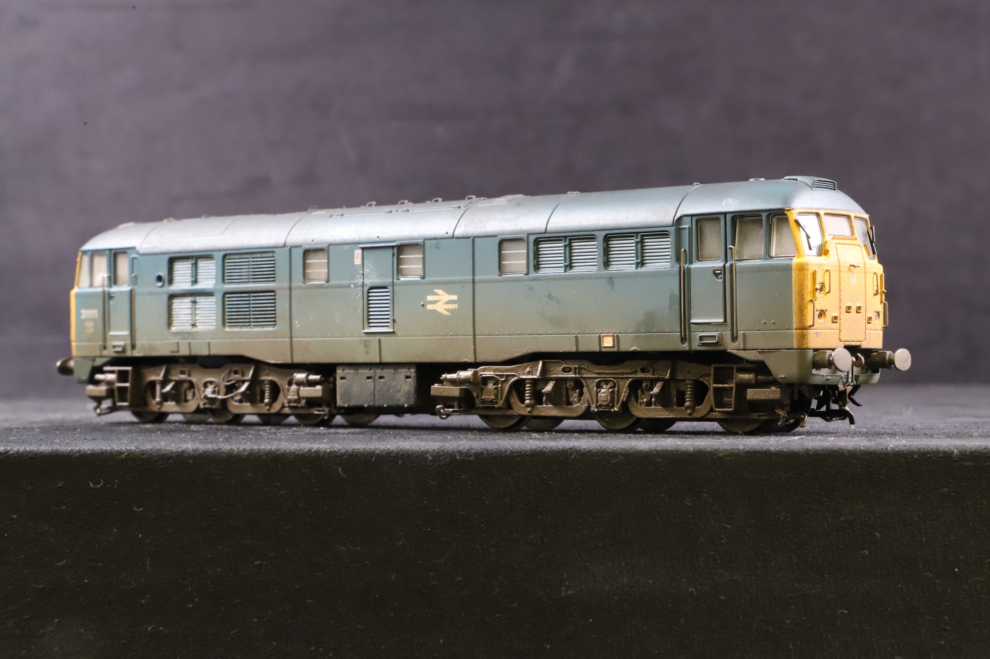 WORKSHOP Hornby OO R2571 Class 31 31111 in BR Blue - Weathered