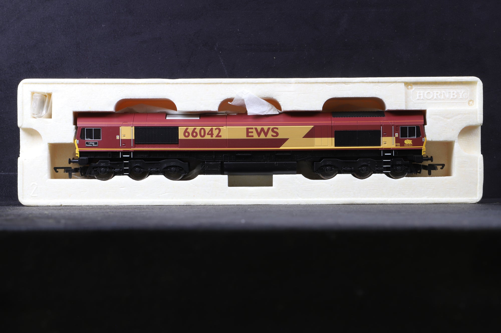 Hornby OO R2651 EWS Co-Co Diesel Electric Class 66 '66042' 'Lafarge Buddon Wood'