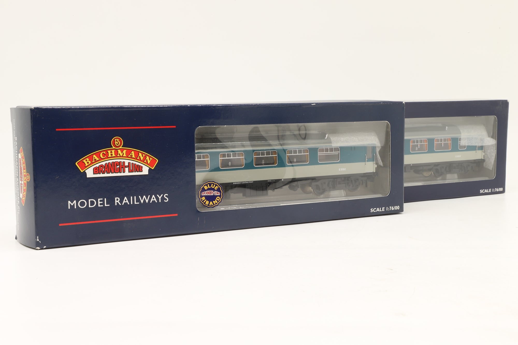 Bachmann OO Rake Of 2 Mk1 Pullman Cars BR Blue & Grey Inc. 39-281 & 39-291