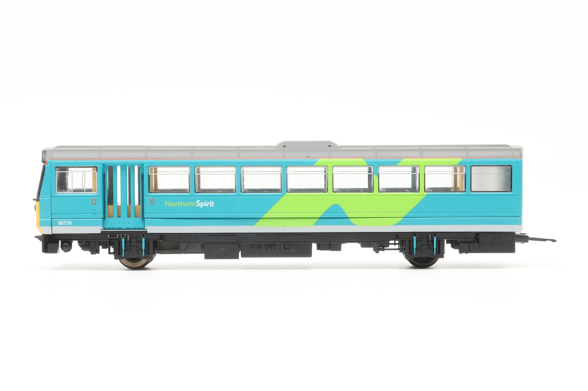 WORKSHOP Hornby OO R2161 Class 142 Pacer 142074 in Northern Spirit Livery