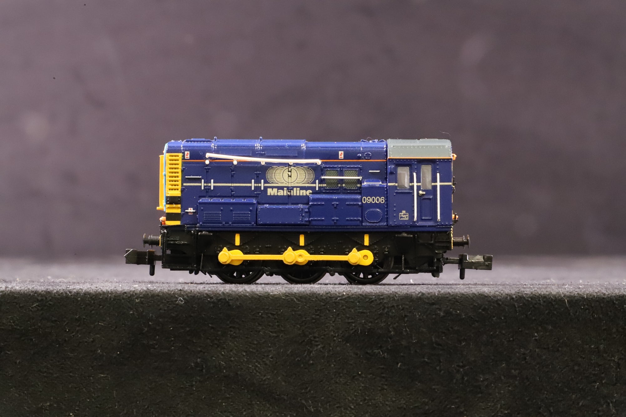 Graham Farish N 371-015TLSF Class 09 '09006' Mainline Freight DCC Sound