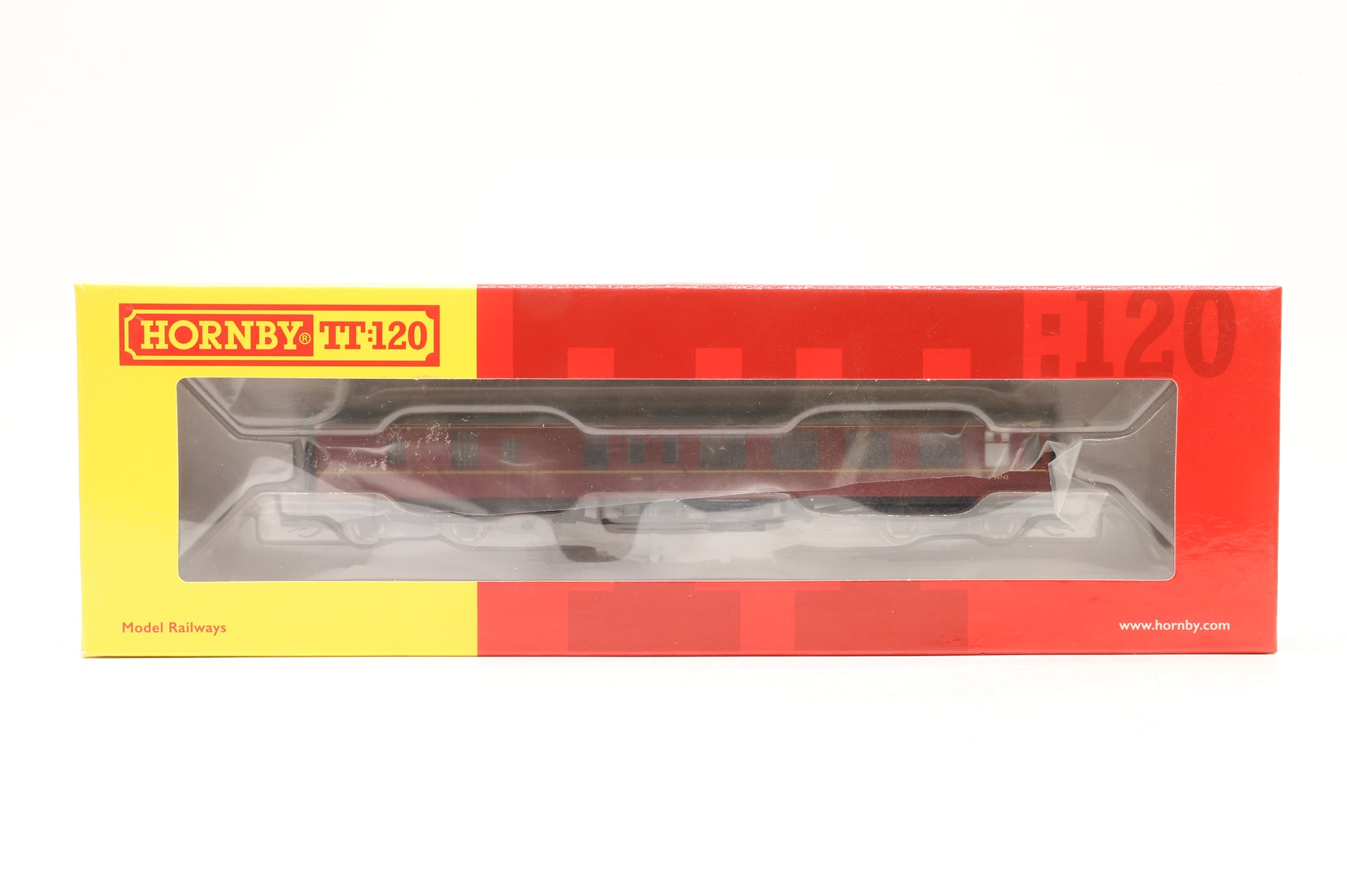 Hornby TT:120 Rake Of 4 BR Mk1 Lined Maroon Coaches Inc. TT4001, TT4001B, TT4002 & TT4002A
