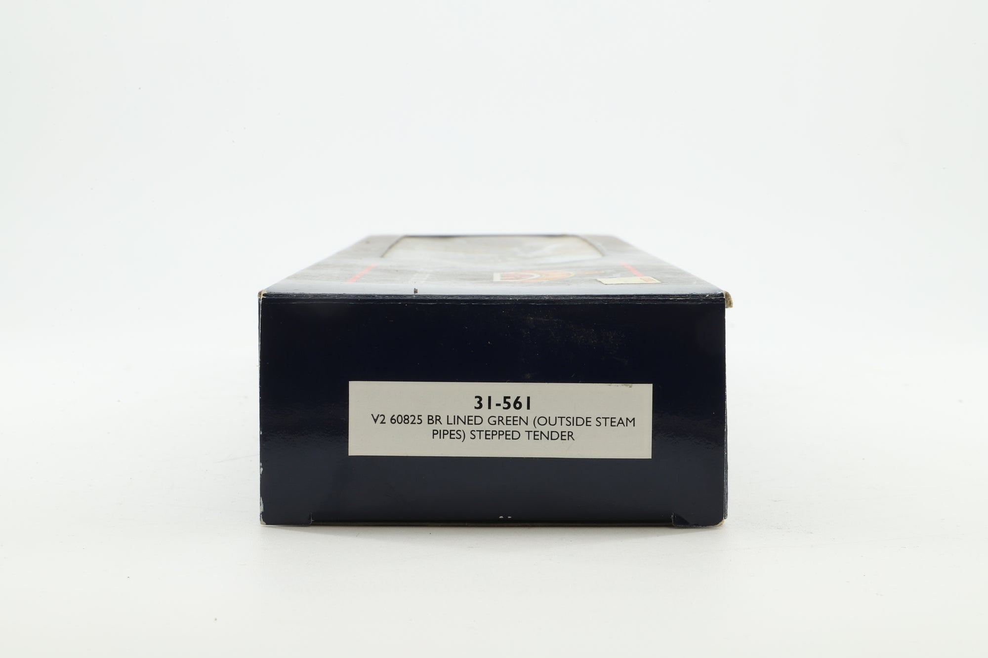 Bachmann OO 31-561 V2 '60825' BR Lined Green (Outside Steam Pipes) Stepped Tender