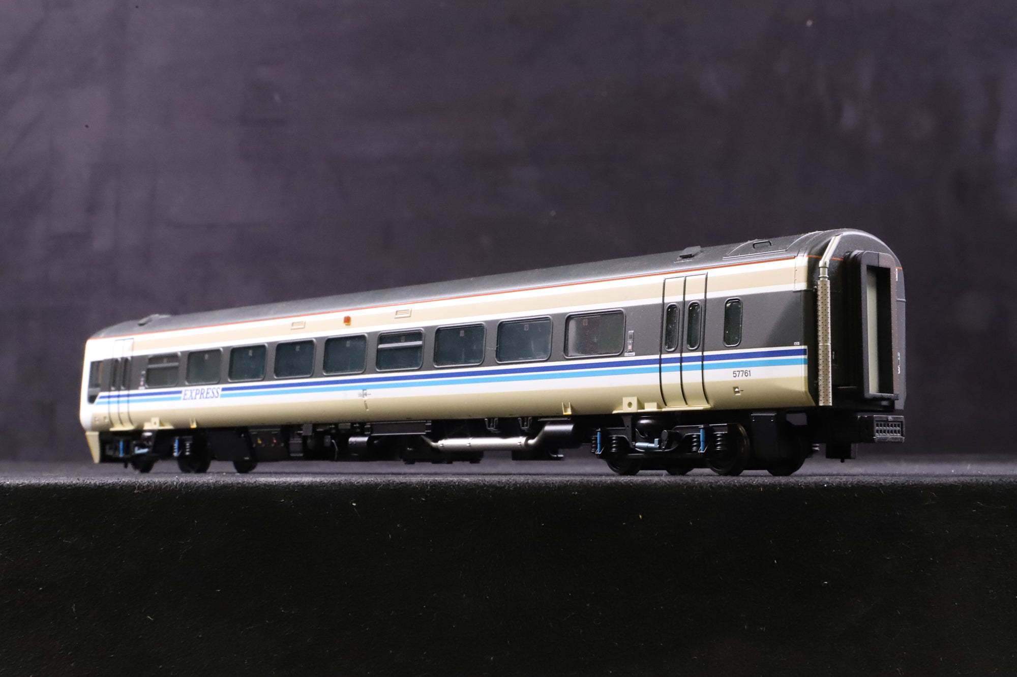 Bachmann OO 31-496SF Class 158 2 Car DMU 158761 in BR Provincial Express Livery - DCC Sound